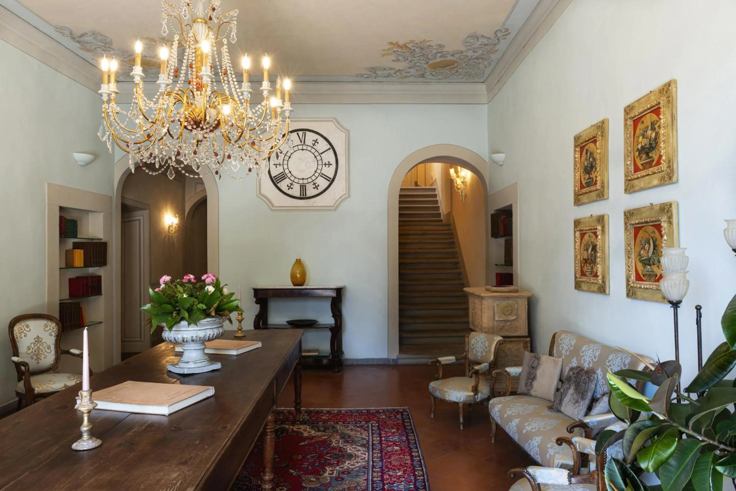 Communal lounge/ TV room in Palagina la dimora