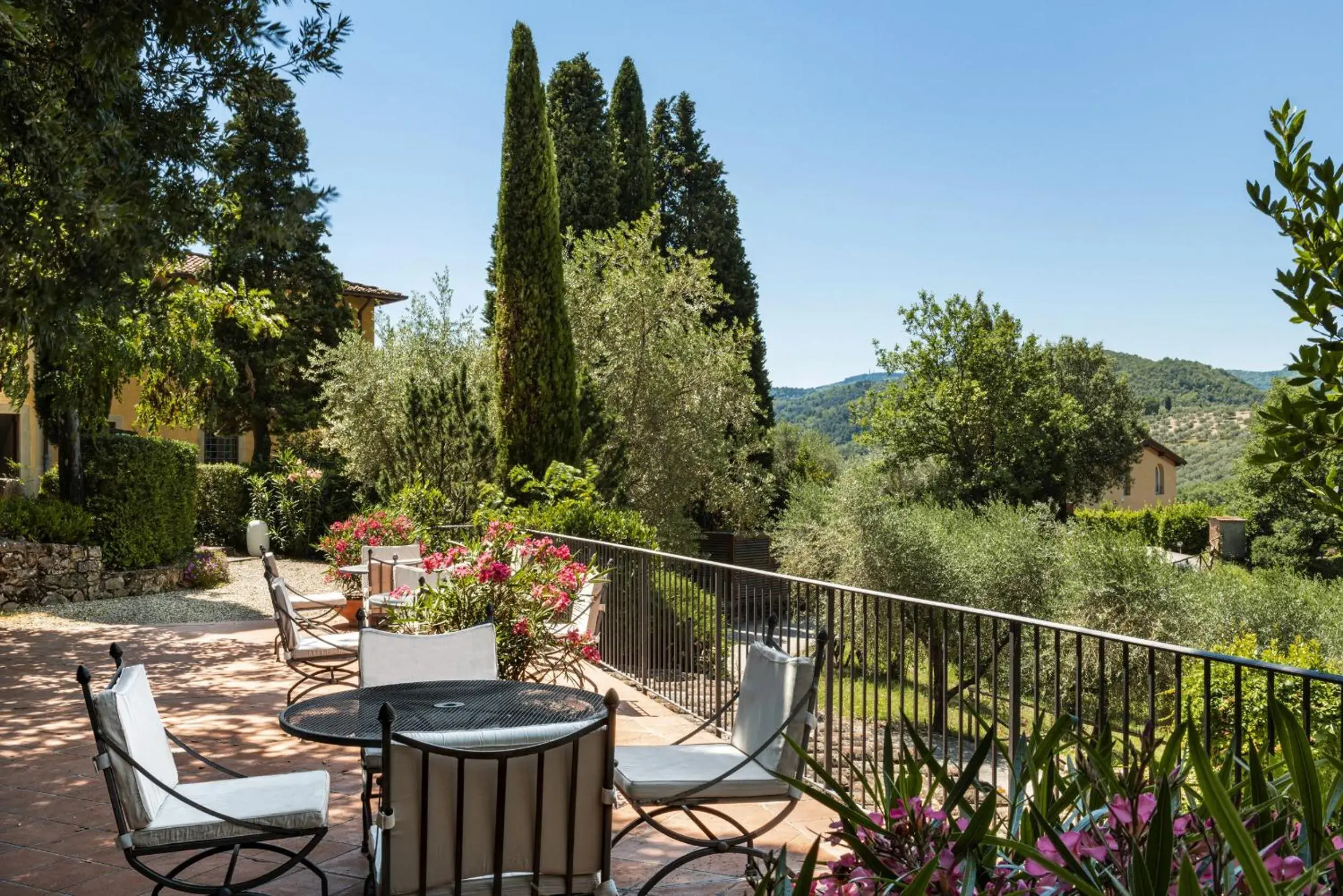 Property building in Palagina la dimora Property building in Palagina la dimora