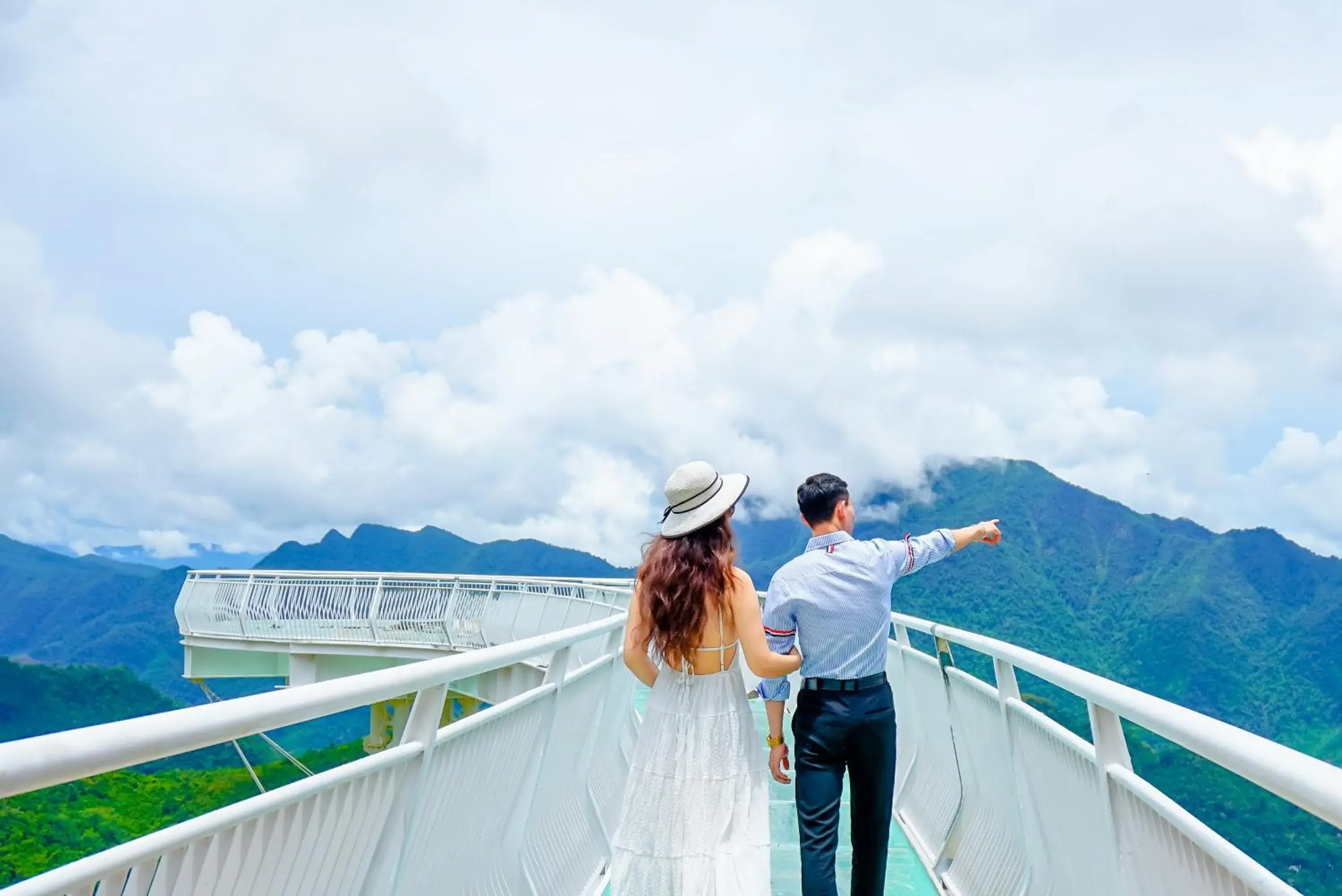 Mountain view in Fivitel Cổng Trời Đông Giang - Fivitel Đông Giang Heaven's Gate Mountain view in Fivitel Cổng Trời Đông Giang - Fivitel Đông Giang Heaven's Gate