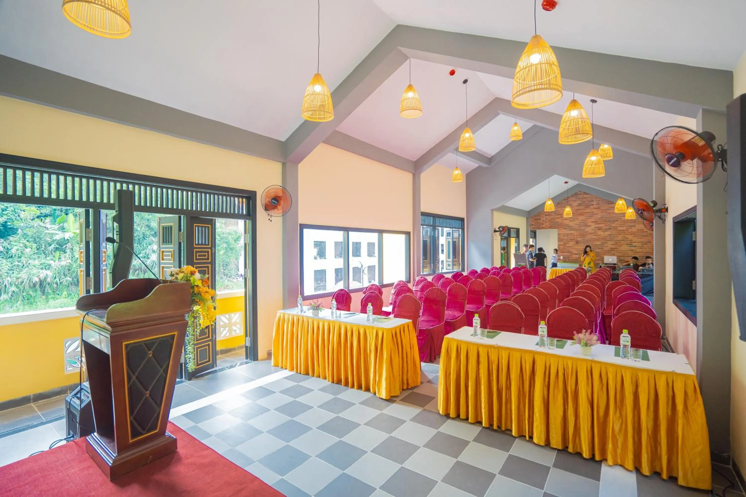Business facilities in Fivitel Cổng Trời Đông Giang - Fivitel Đông Giang Heaven's Gate
