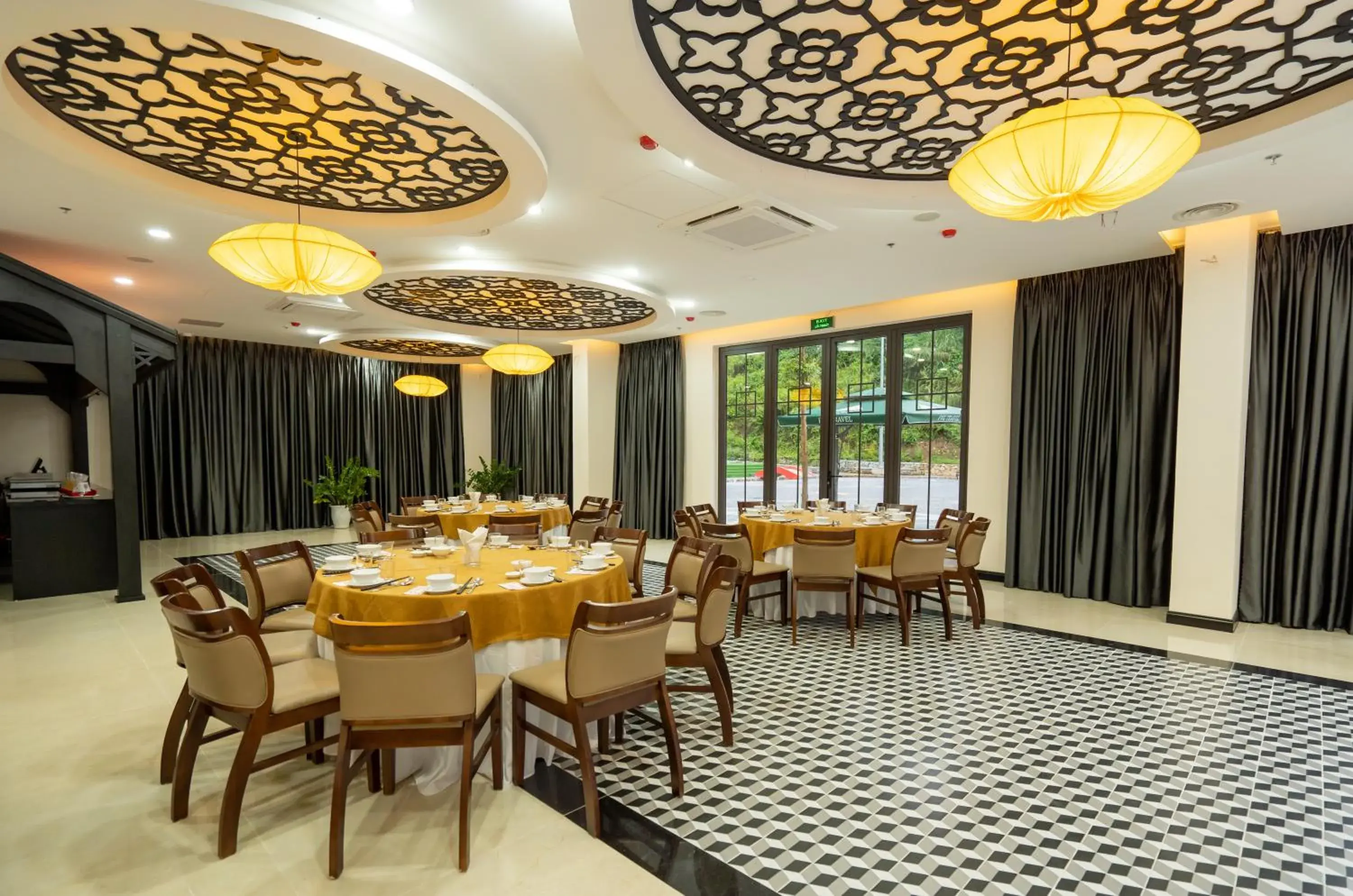 Restaurant/places to eat in Fivitel Cổng Trời Đông Giang - Fivitel Đông Giang Heaven's Gate Restaurant/places to eat in Fivitel Cổng Trời Đông Giang - Fivitel Đông Giang Heaven's Gate
