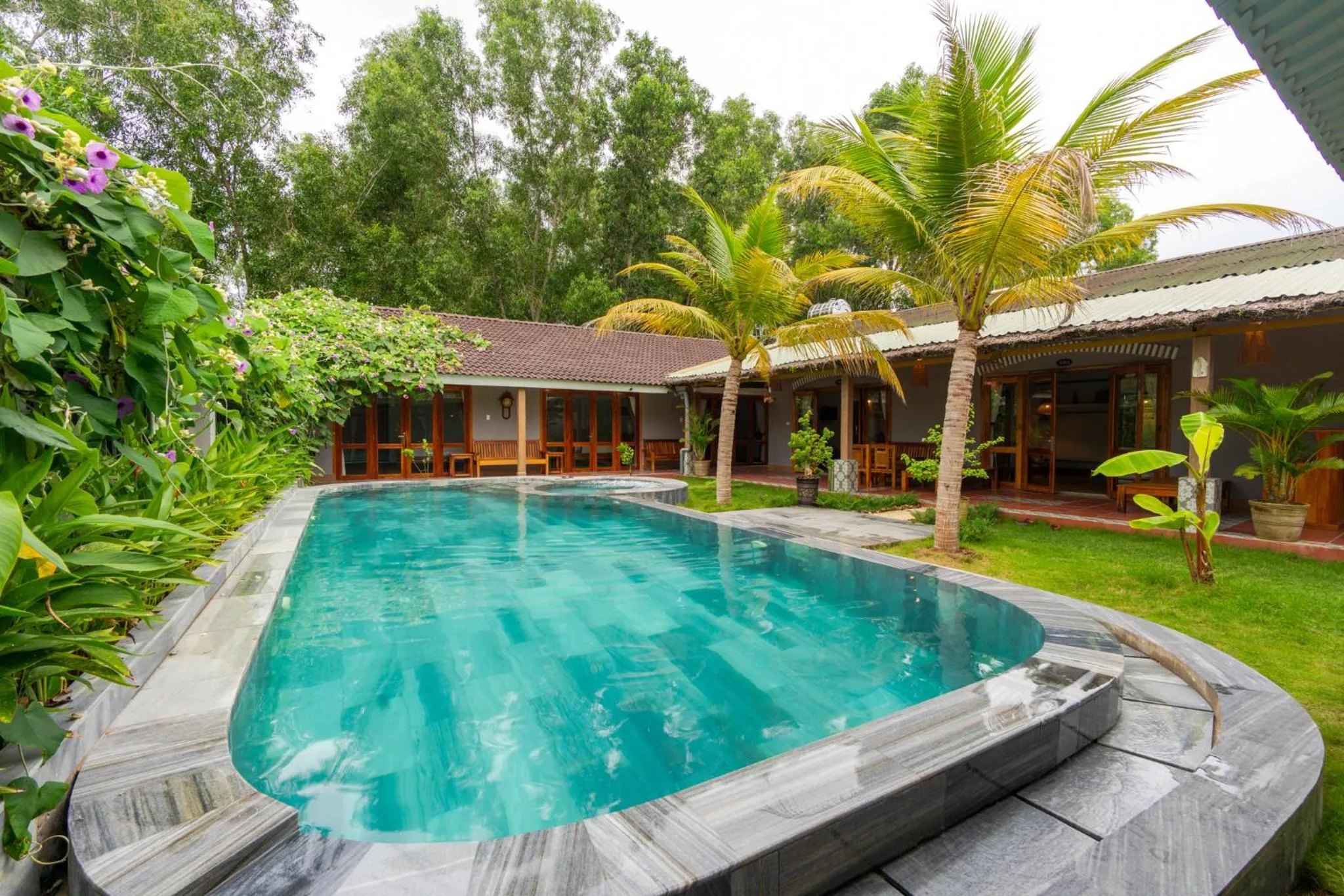 Swimming pool in Khu Nghỉ Dưỡng Green Bungalow Phu Quoc