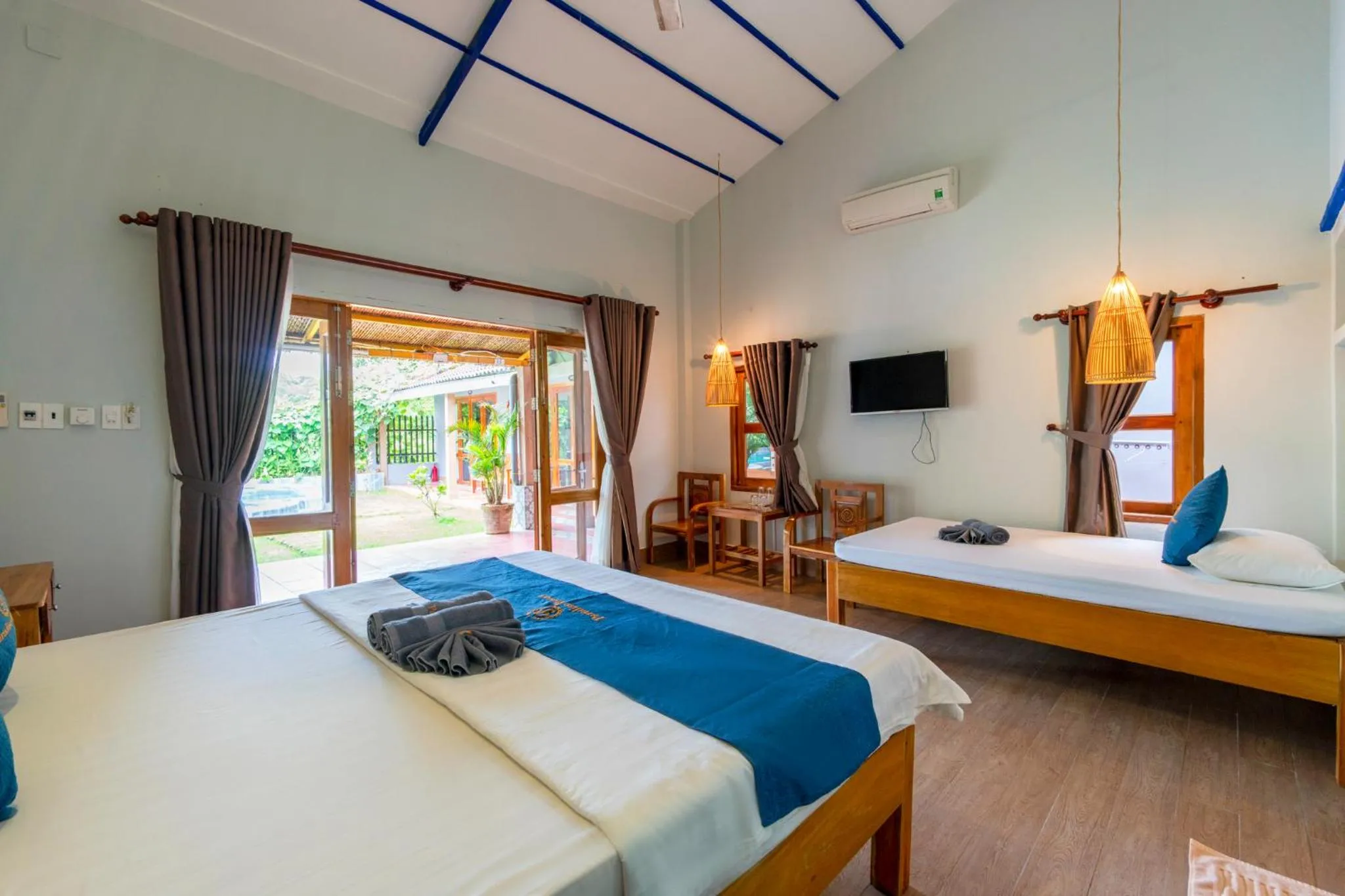 Bed in Khu Nghỉ Dưỡng Green Bungalow Phu Quoc