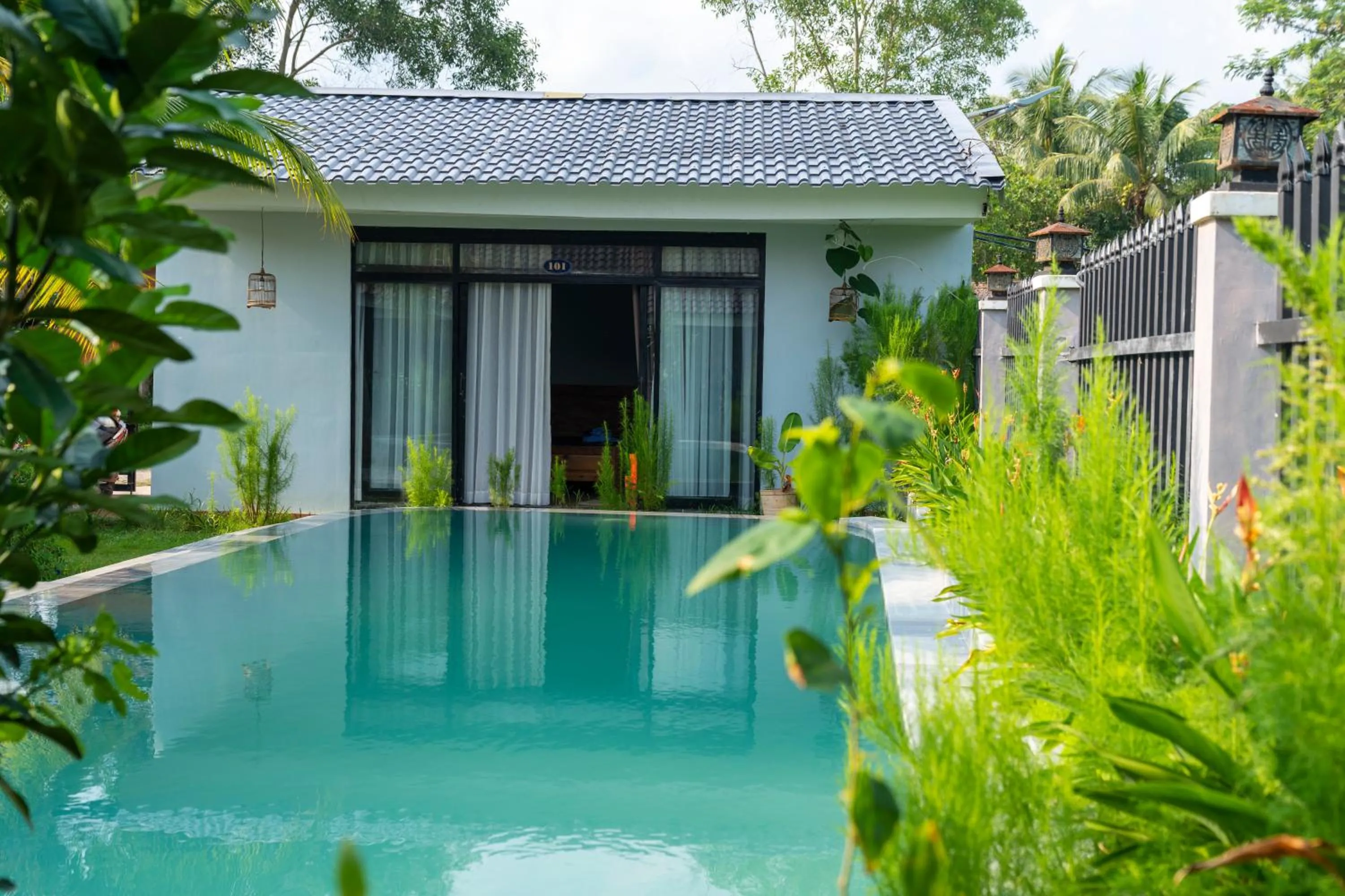 Pool view in Khu Nghỉ Dưỡng Green Bungalow Phu Quoc