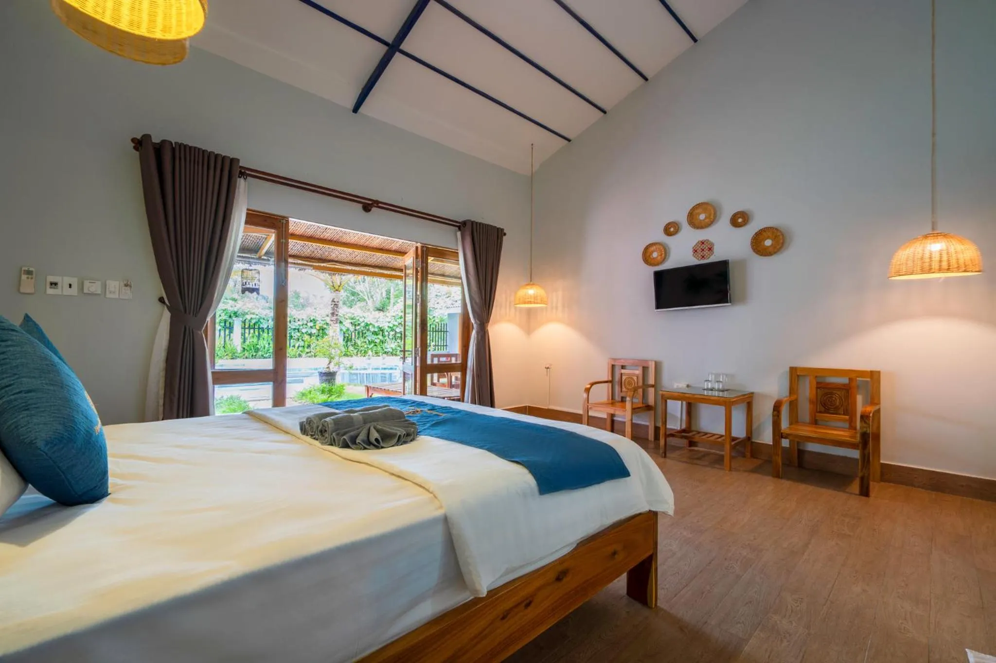 Bed in Khu Nghỉ Dưỡng Green Bungalow Phu Quoc