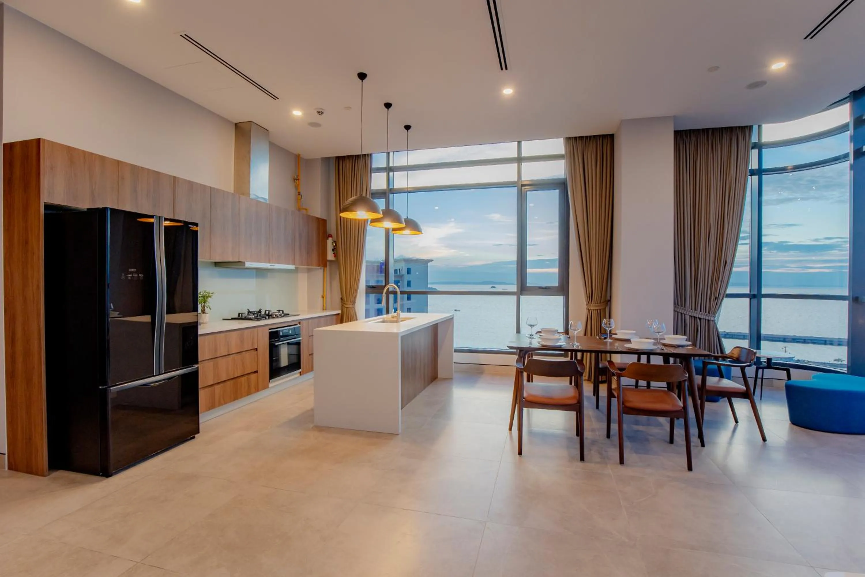 Kitchen or kitchenette in Seascape Palace Hotel