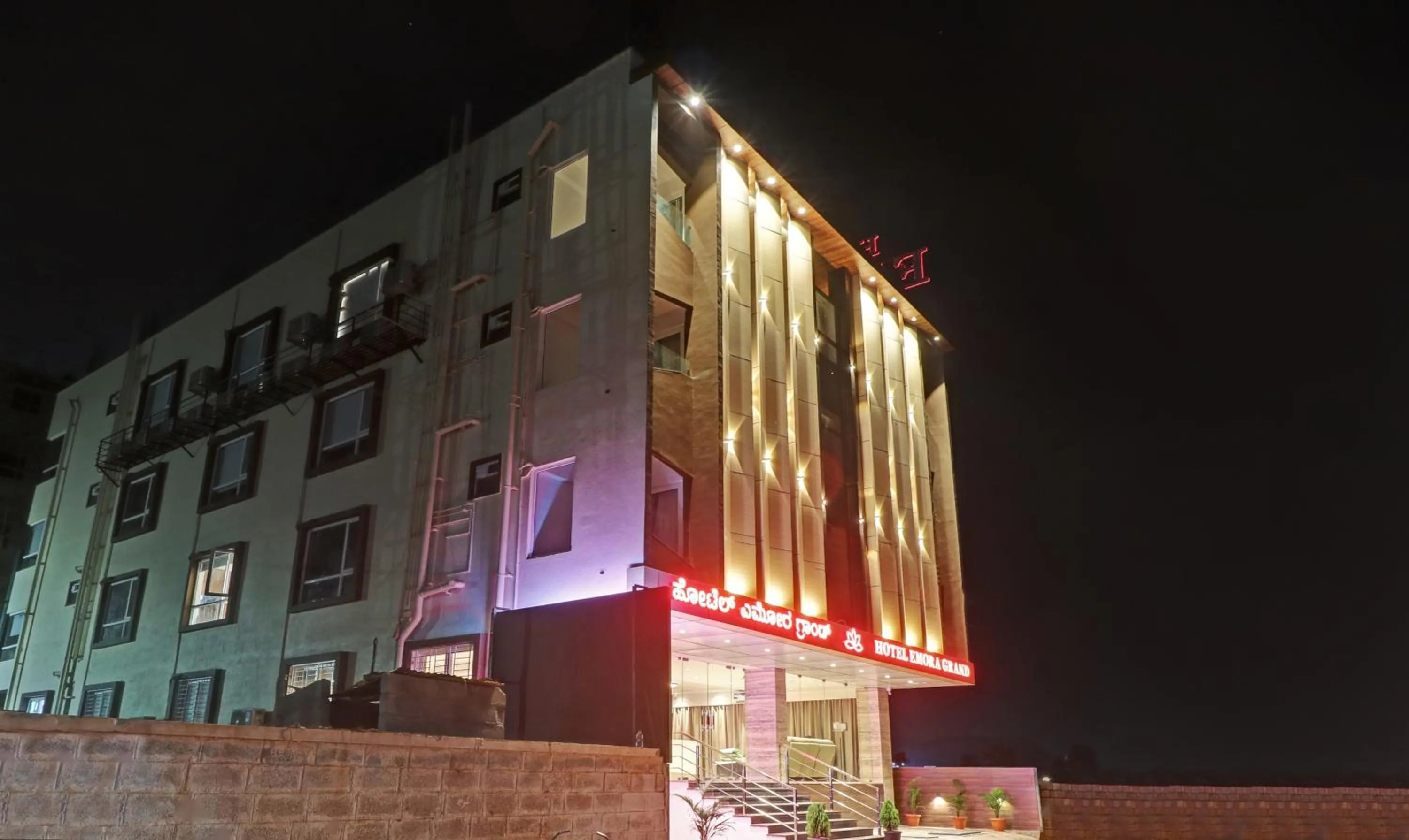 Property building in Treebo Emora Grand