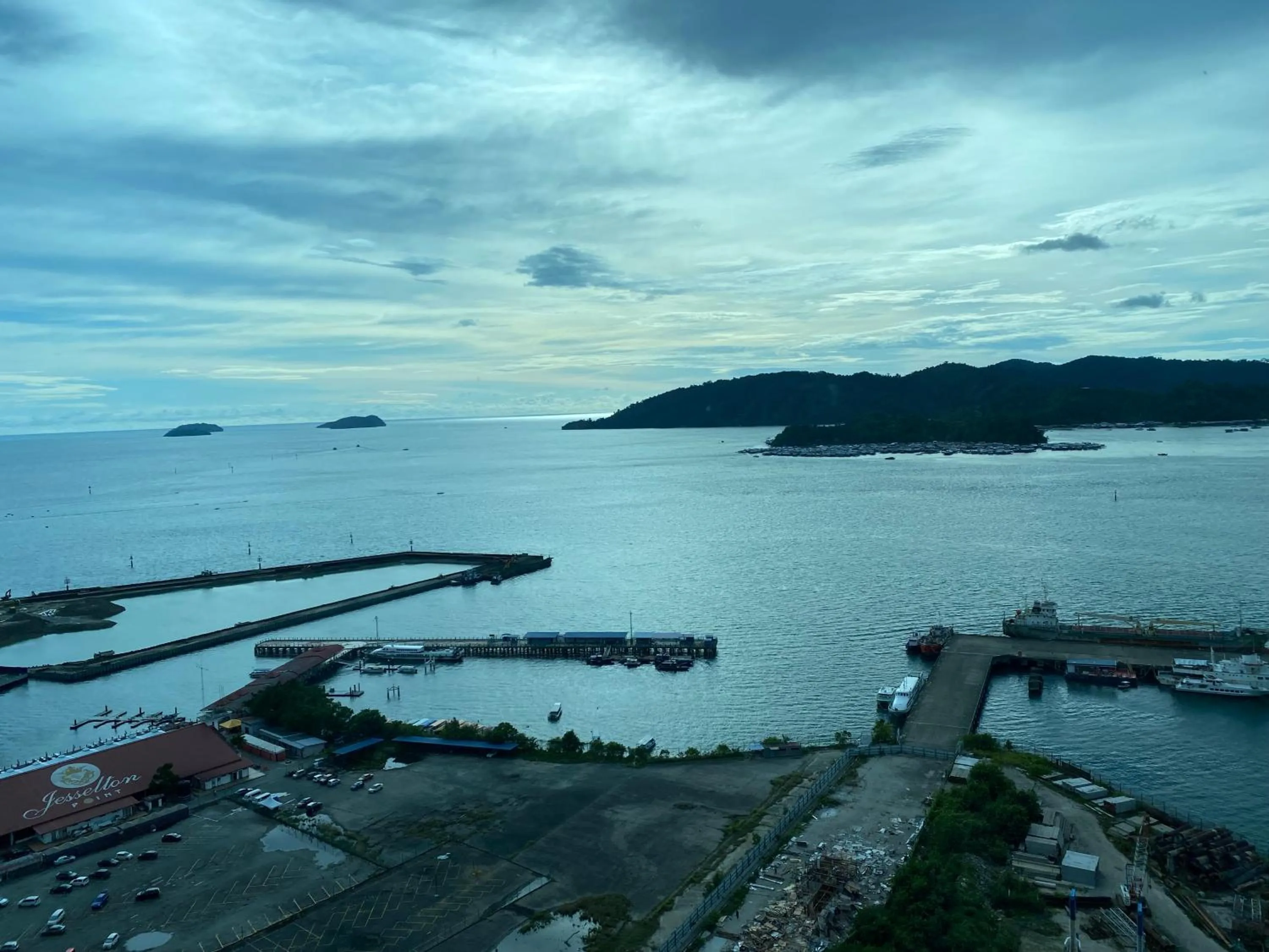 Sea view in Alawa @ Jesselton Quay Kota Kinabalu
