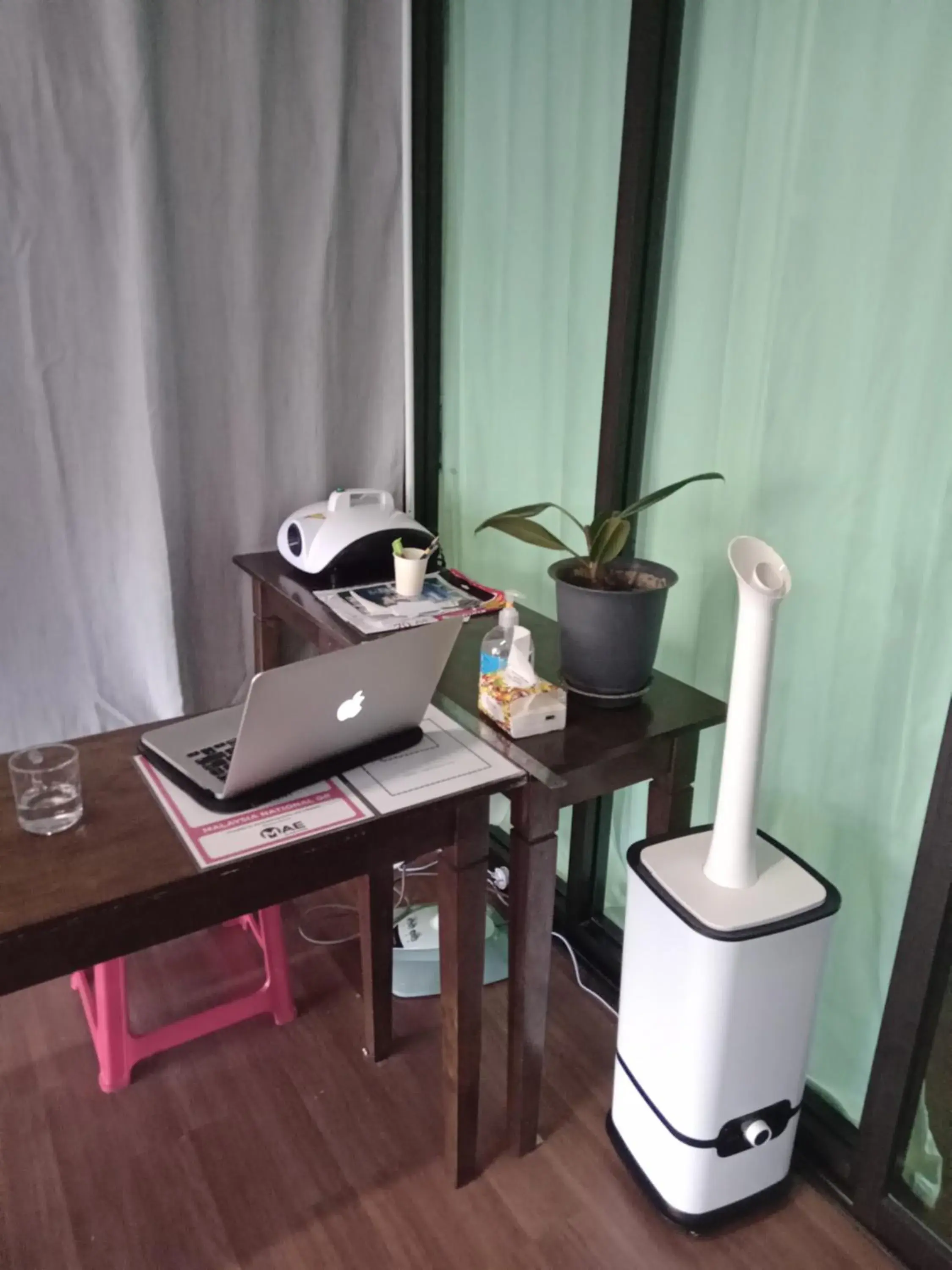 Coffee/tea facilities in TEMPO EXT. Coffee/tea facilities in TEMPO EXT.