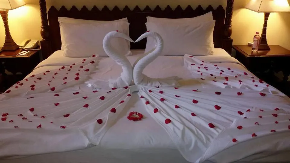 Bed in Malhar palace hotel