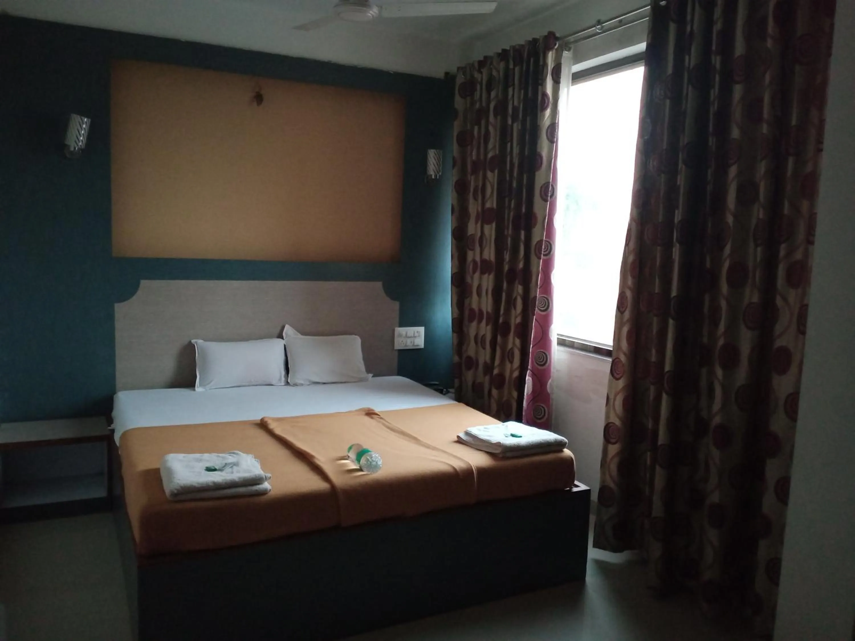 Bed in Malhar palace hotel