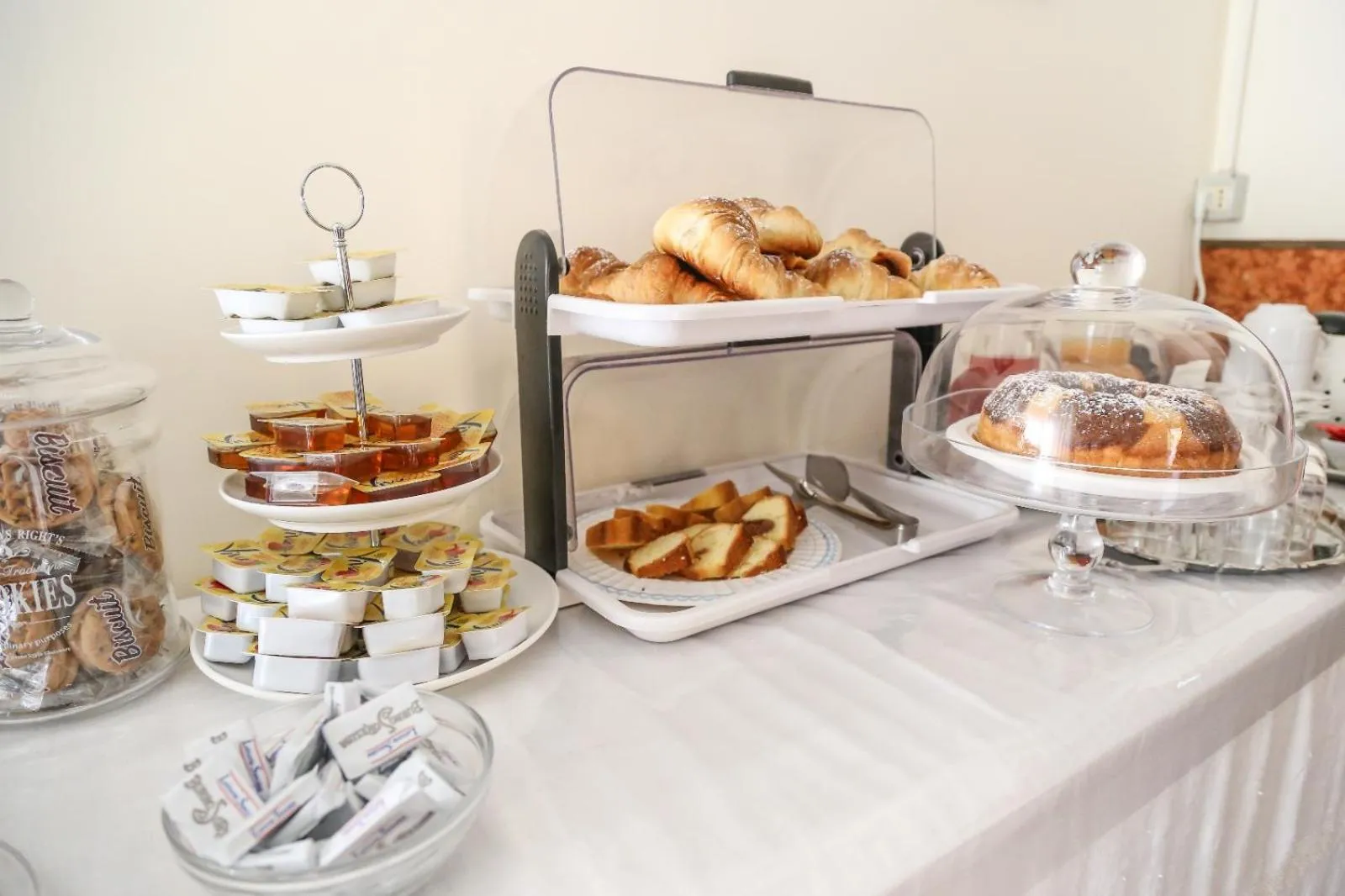 Breakfast in Albergo Athena