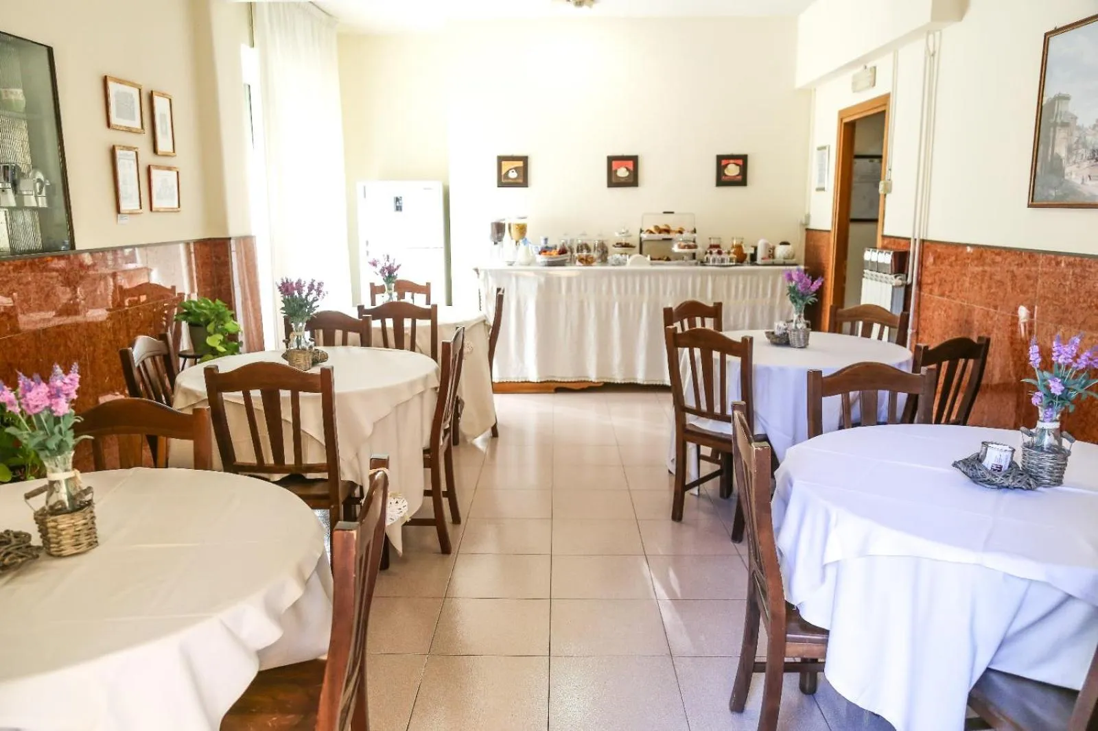 Breakfast in Albergo Athena