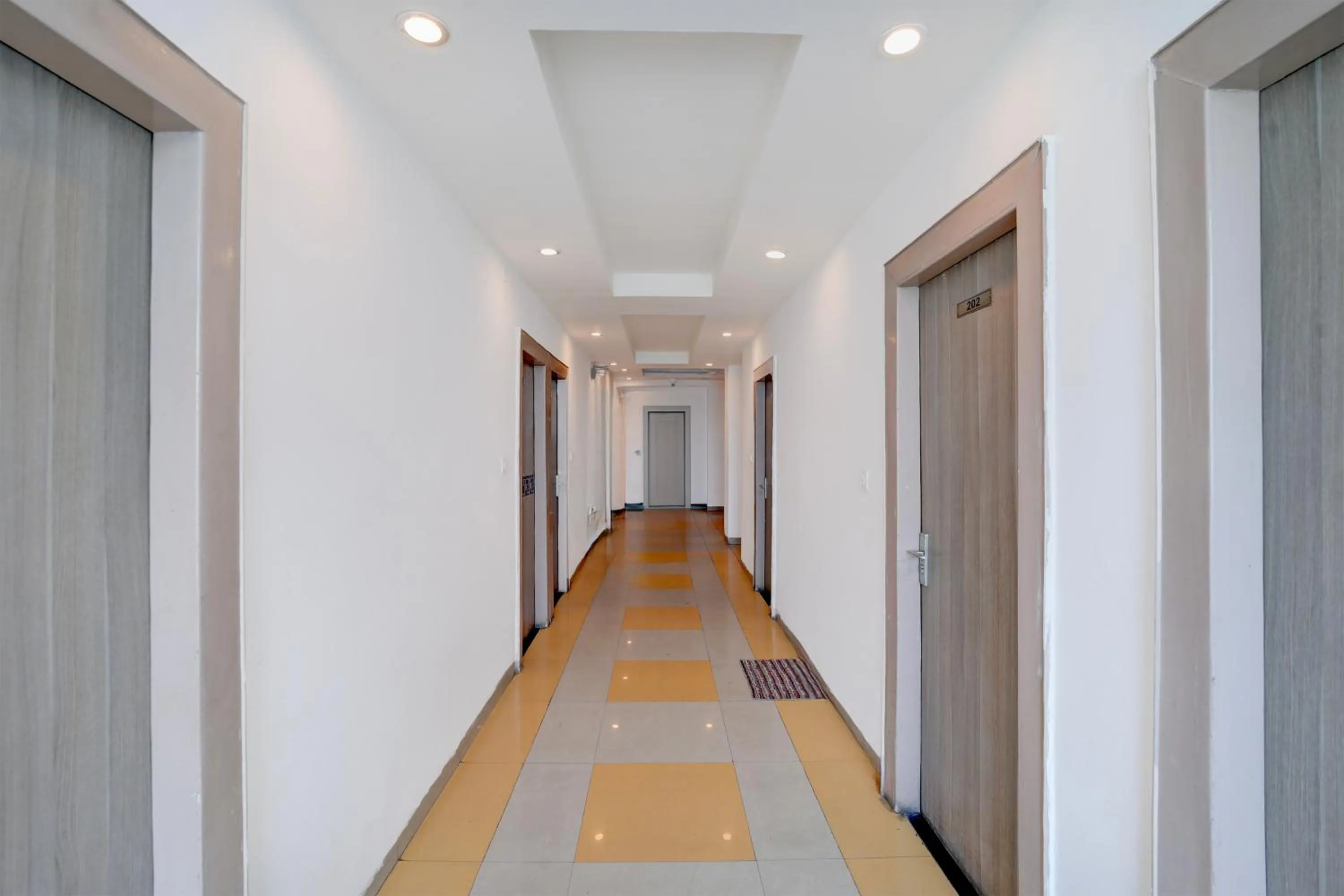 Lobby or reception in Super Collection O Shahpura Lakeview Formerly Hotel Royal Villa