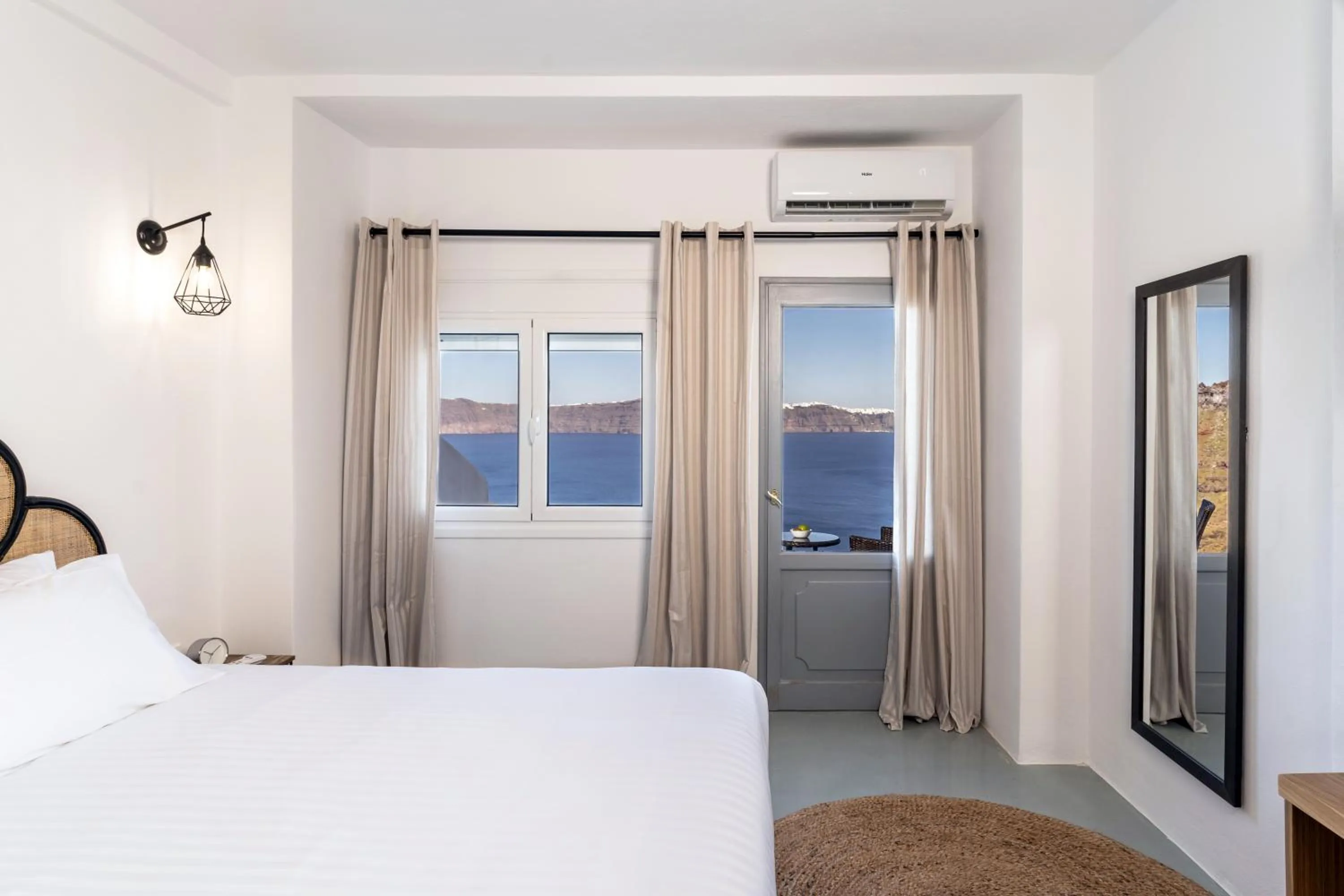 Photo of the whole room in Evanthia Best View Thirassia Island Hotel