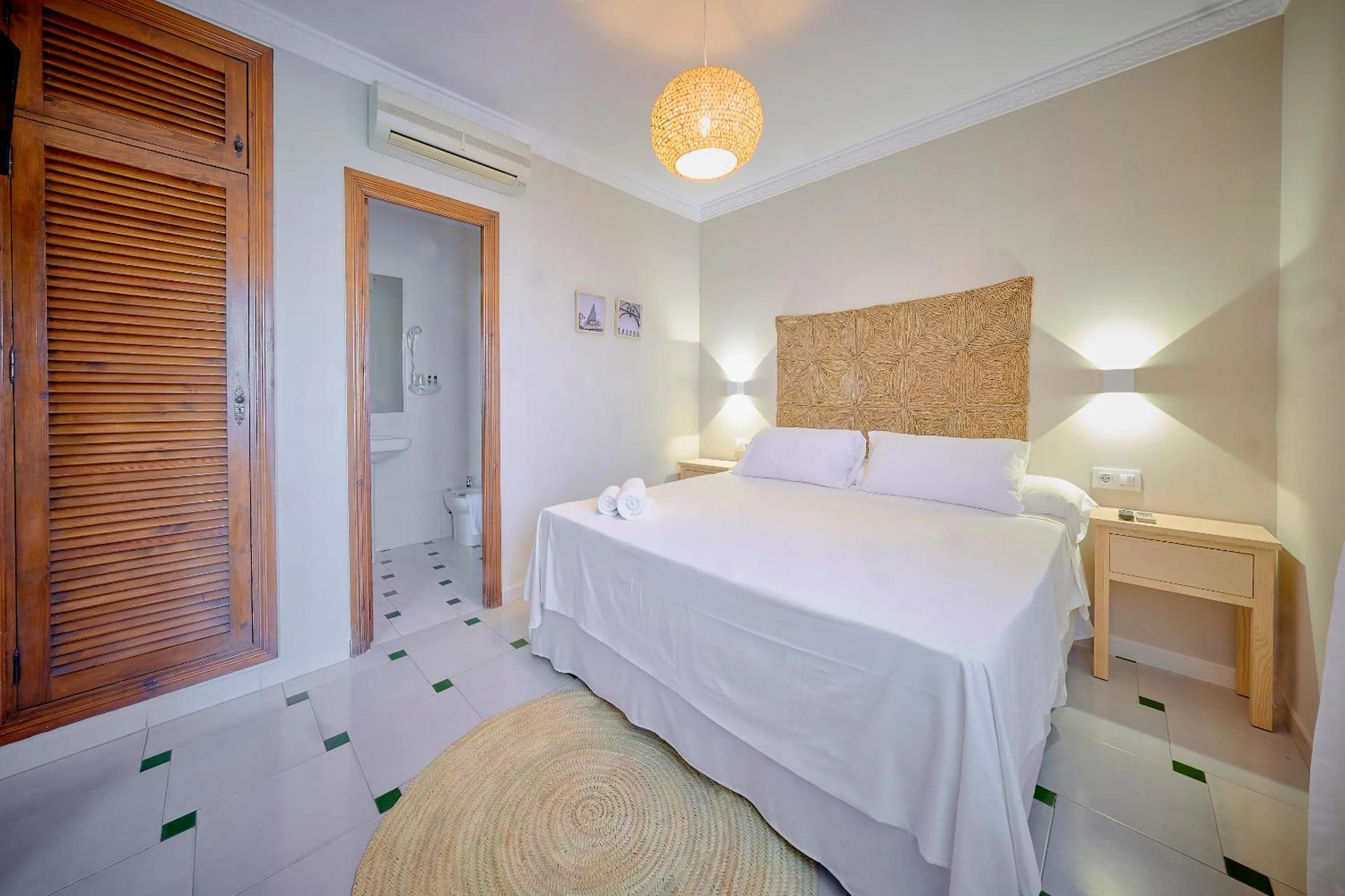 Bed in La Posada Hospedería