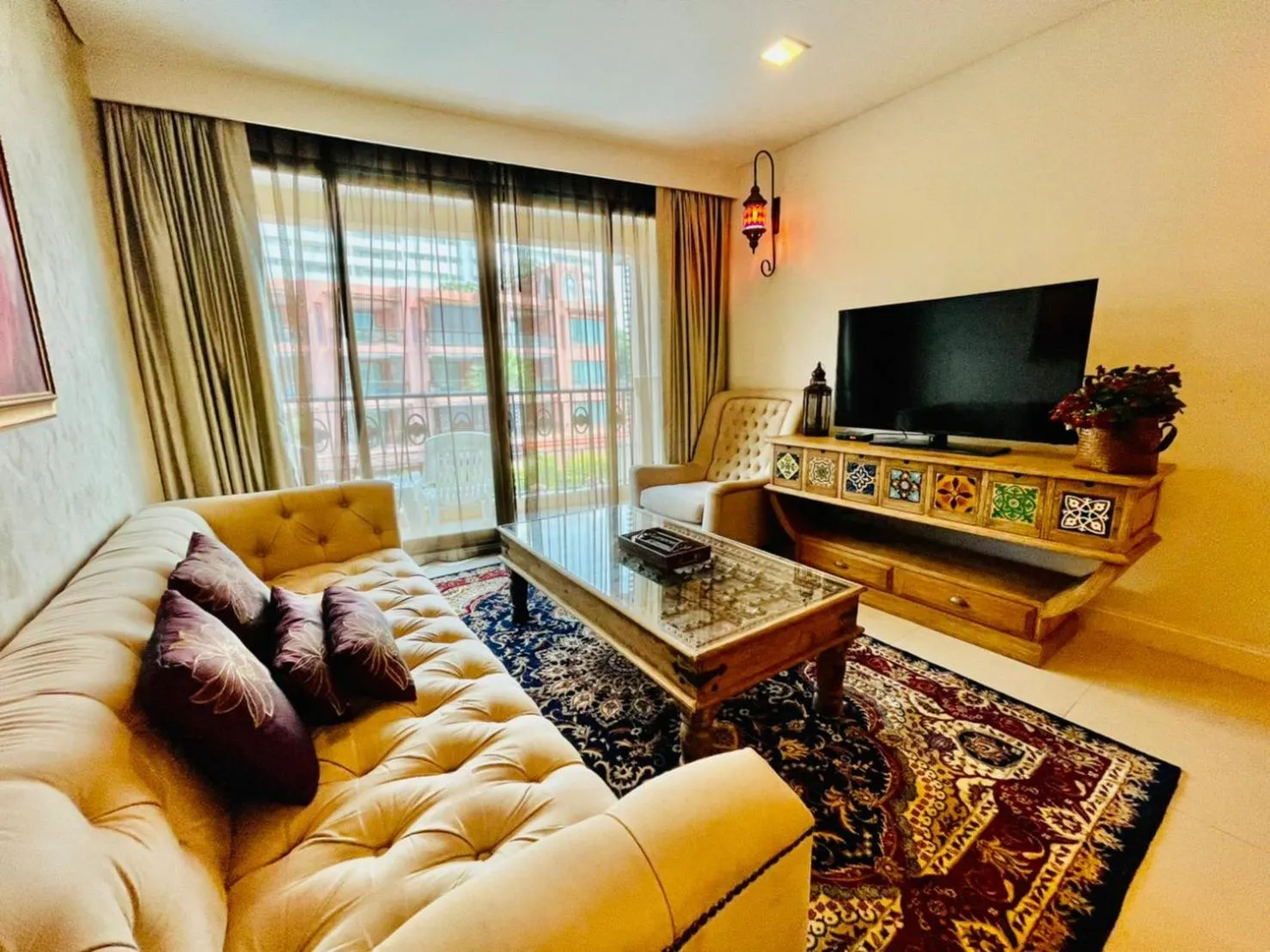 Communal lounge/ TV room in Baan Marakesh Hua Hin