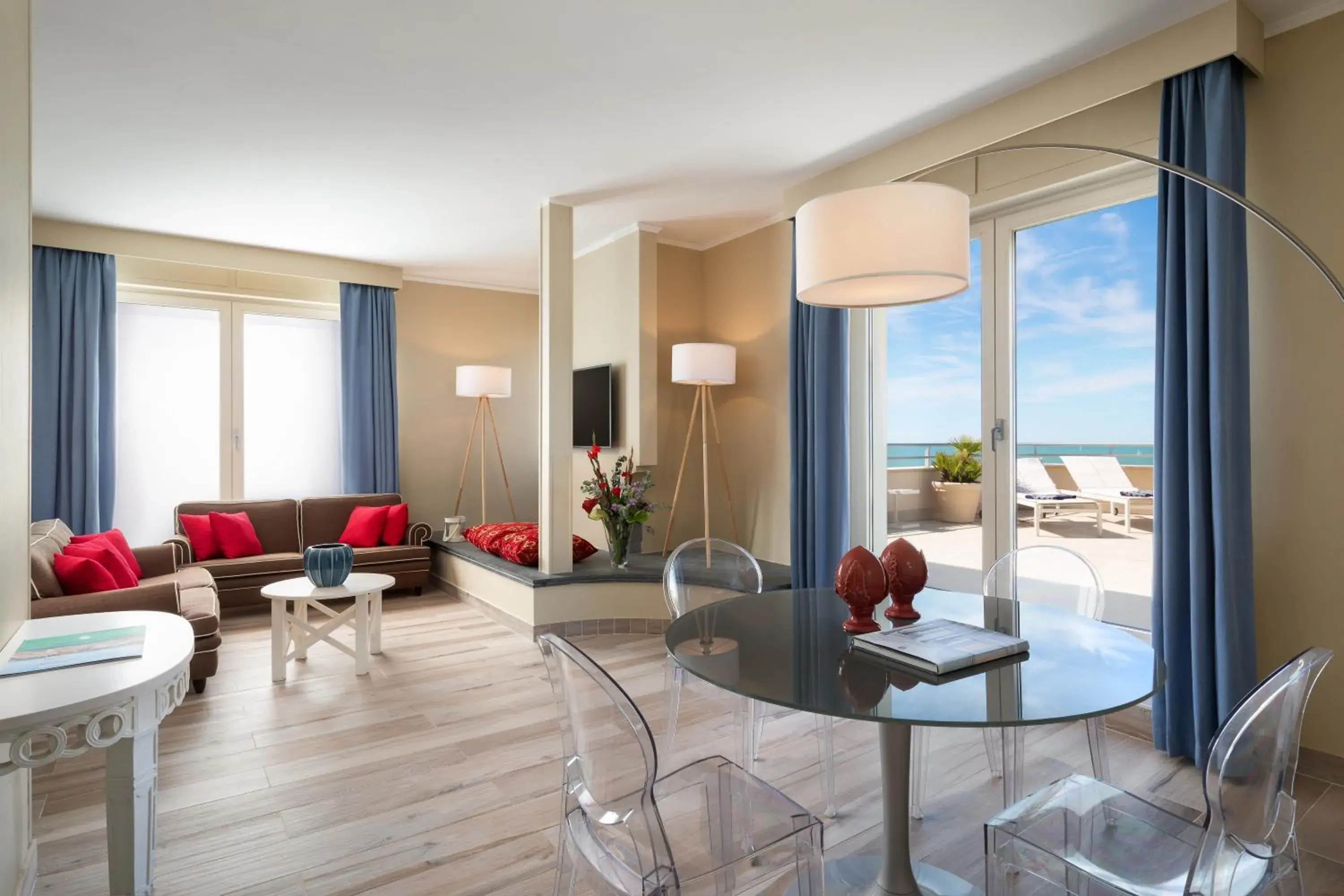 Bedroom in Hotel Sina Astor Bedroom in Hotel Sina Astor