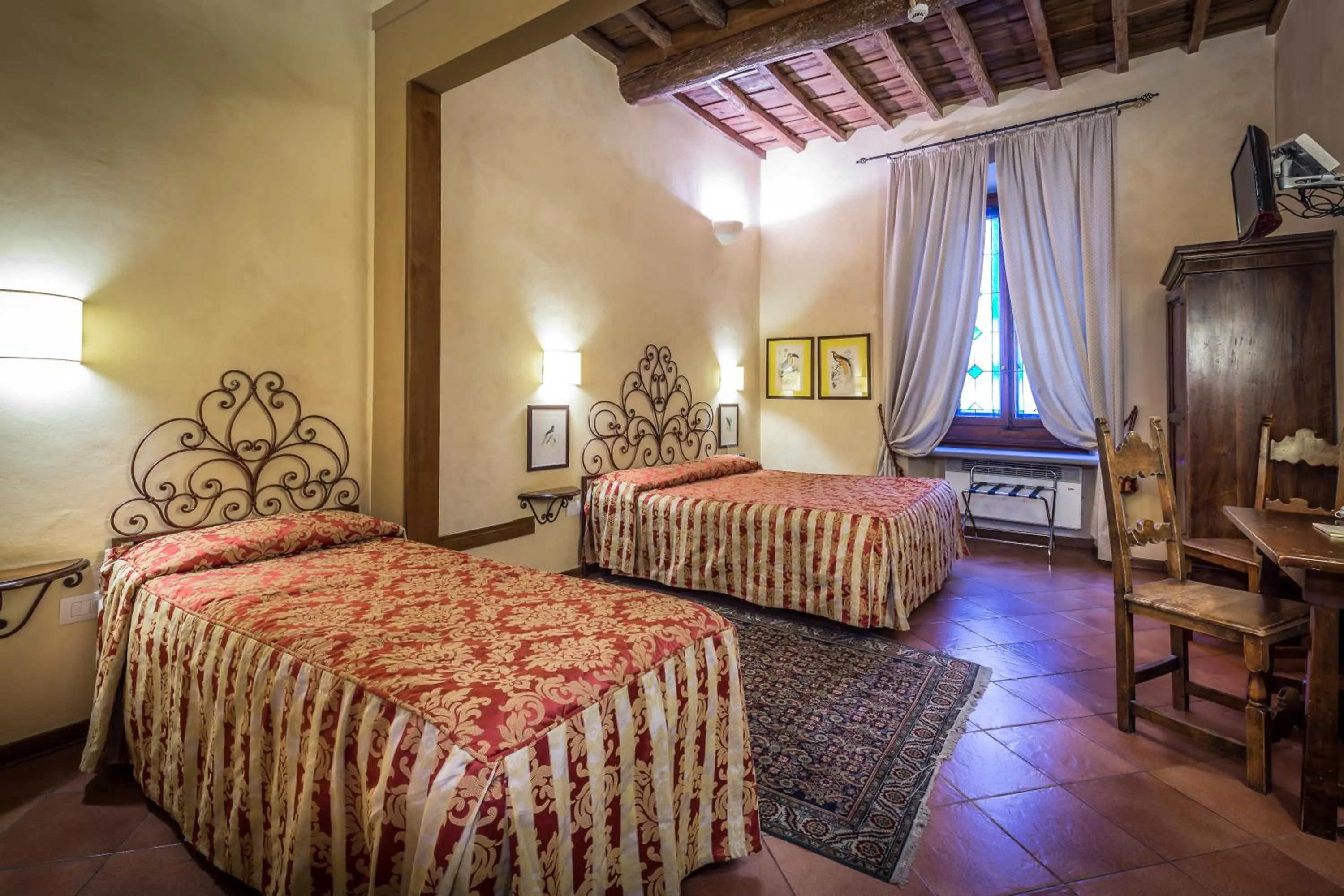 Bedroom, Bed in Hotel Mario's