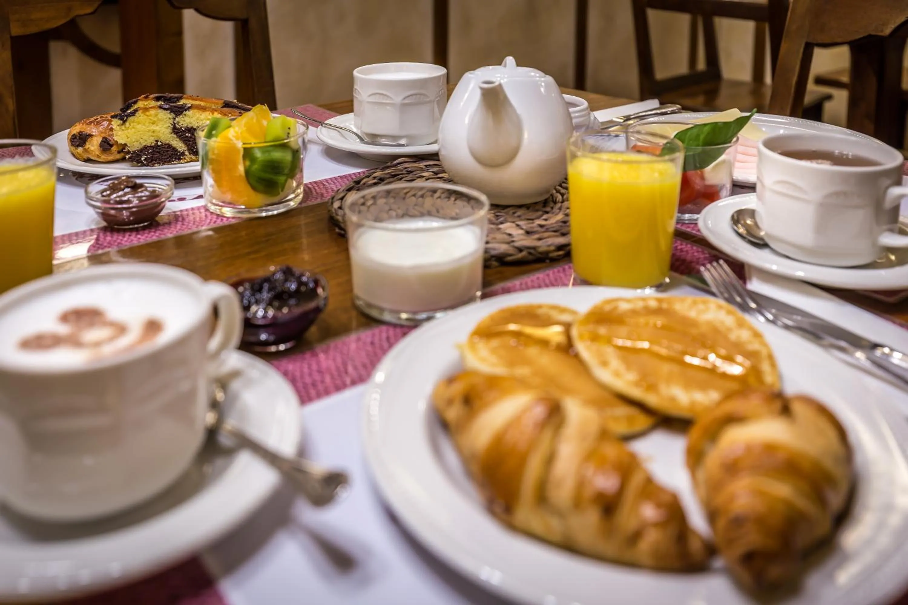 Food and drinks in Hotel Mario's