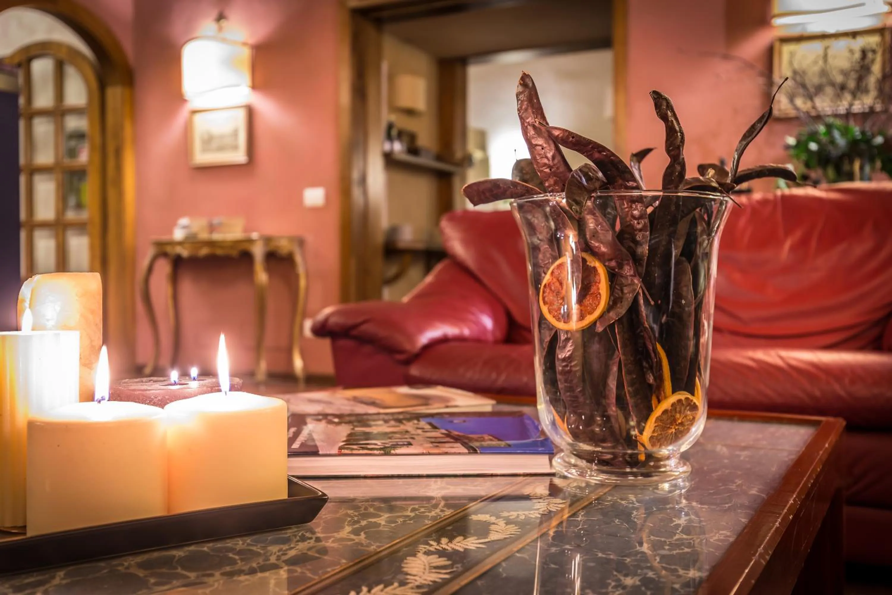 Decorative detail in Hotel Mario's