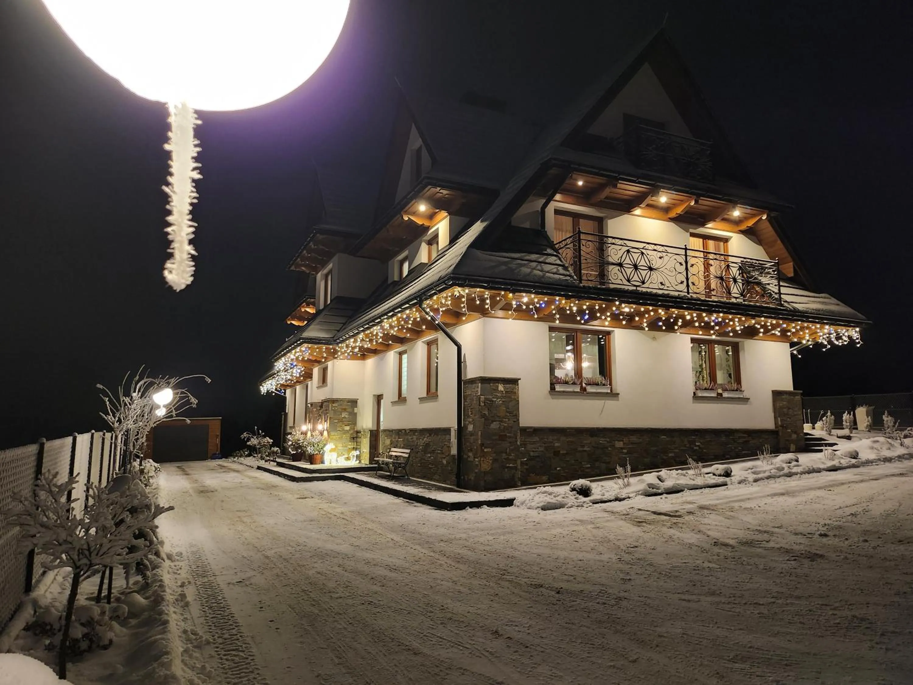 Property building in Dworek nad Jałowcami z Jacuzzi