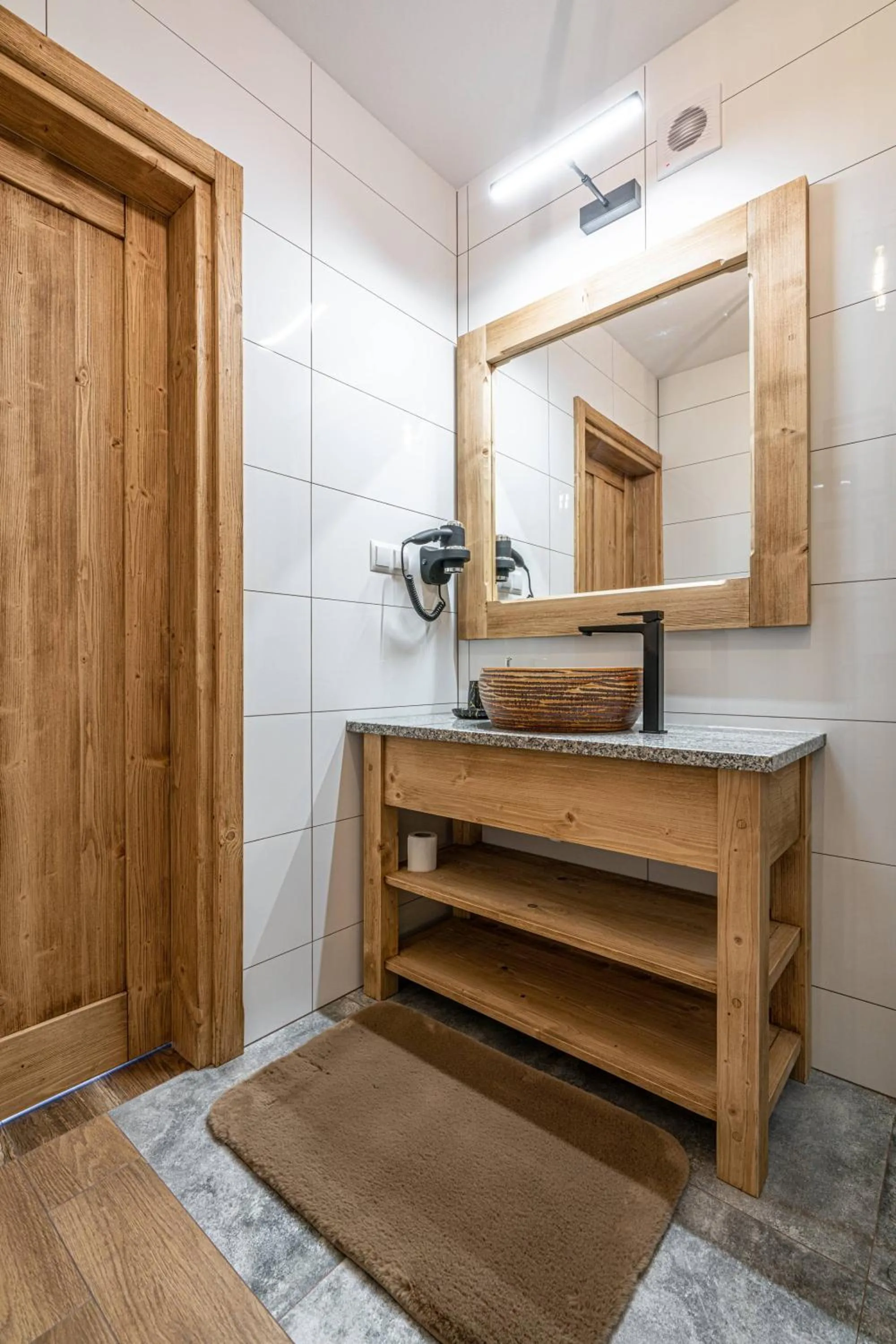 Bathroom in Dworek nad Jałowcami z Jacuzzi