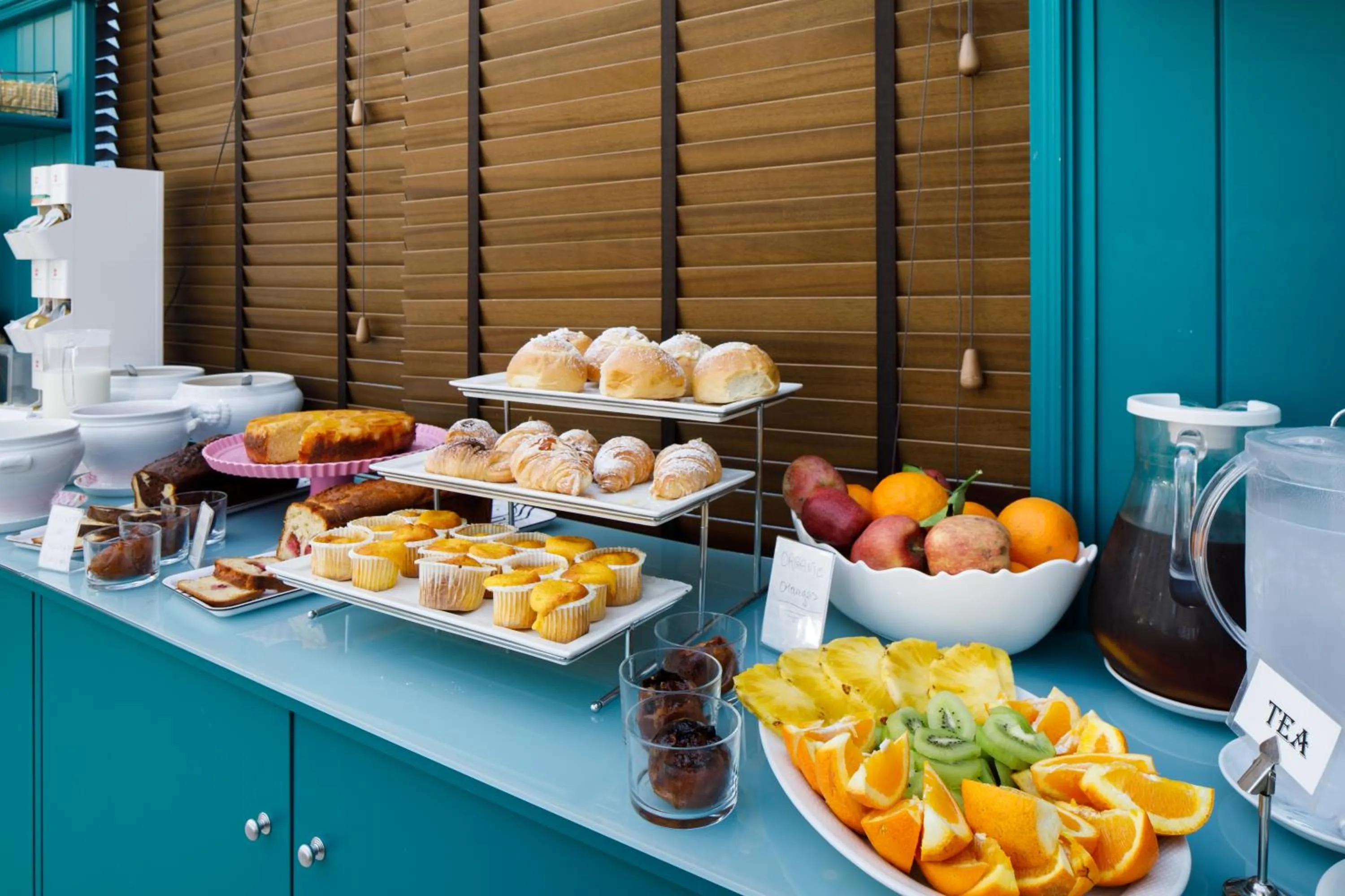 Breakfast in Hotel Del Corso