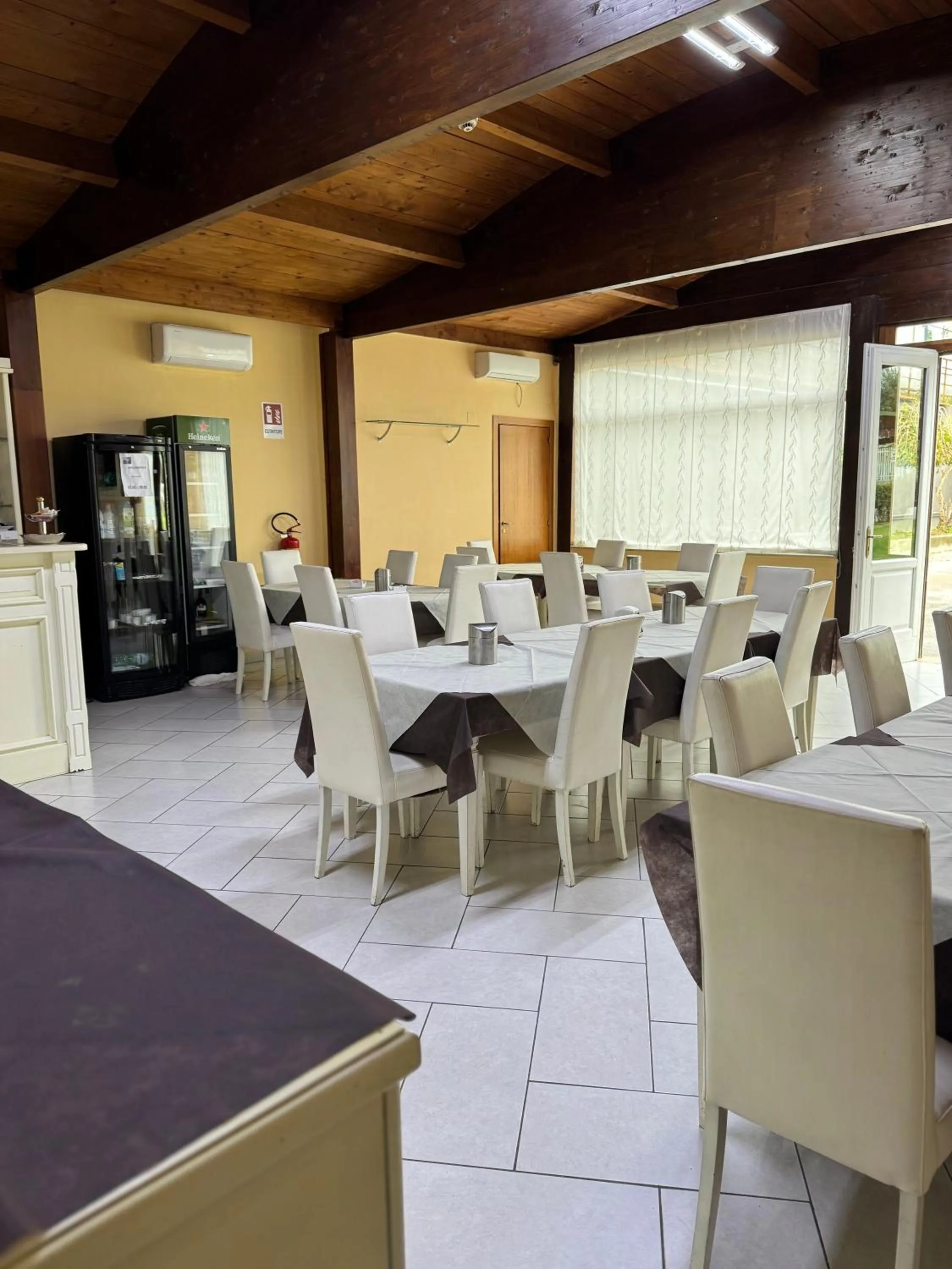 Communal lounge/ TV room in Hotel Federico II