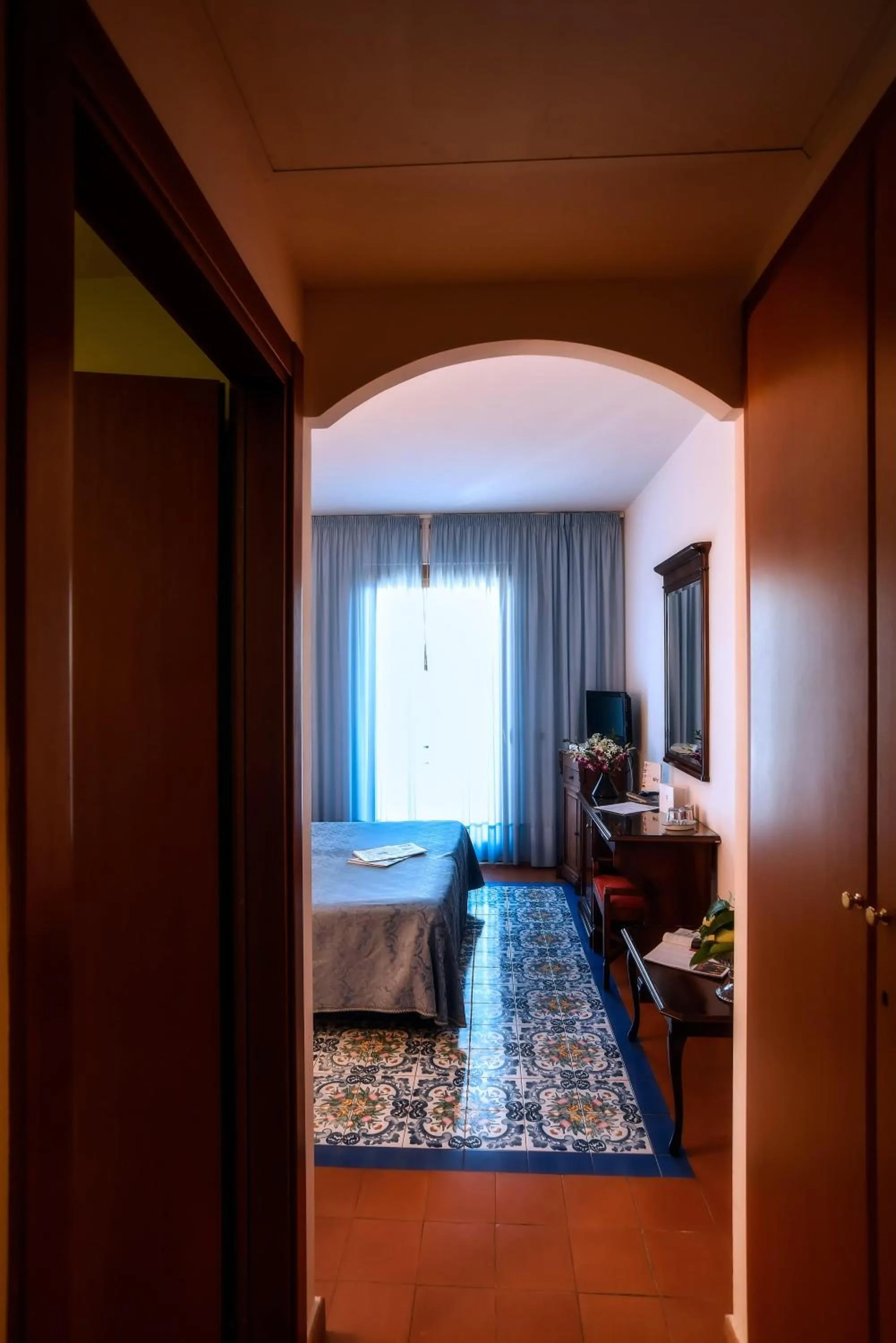 Photo of the whole room, Bed in Hotel Graal