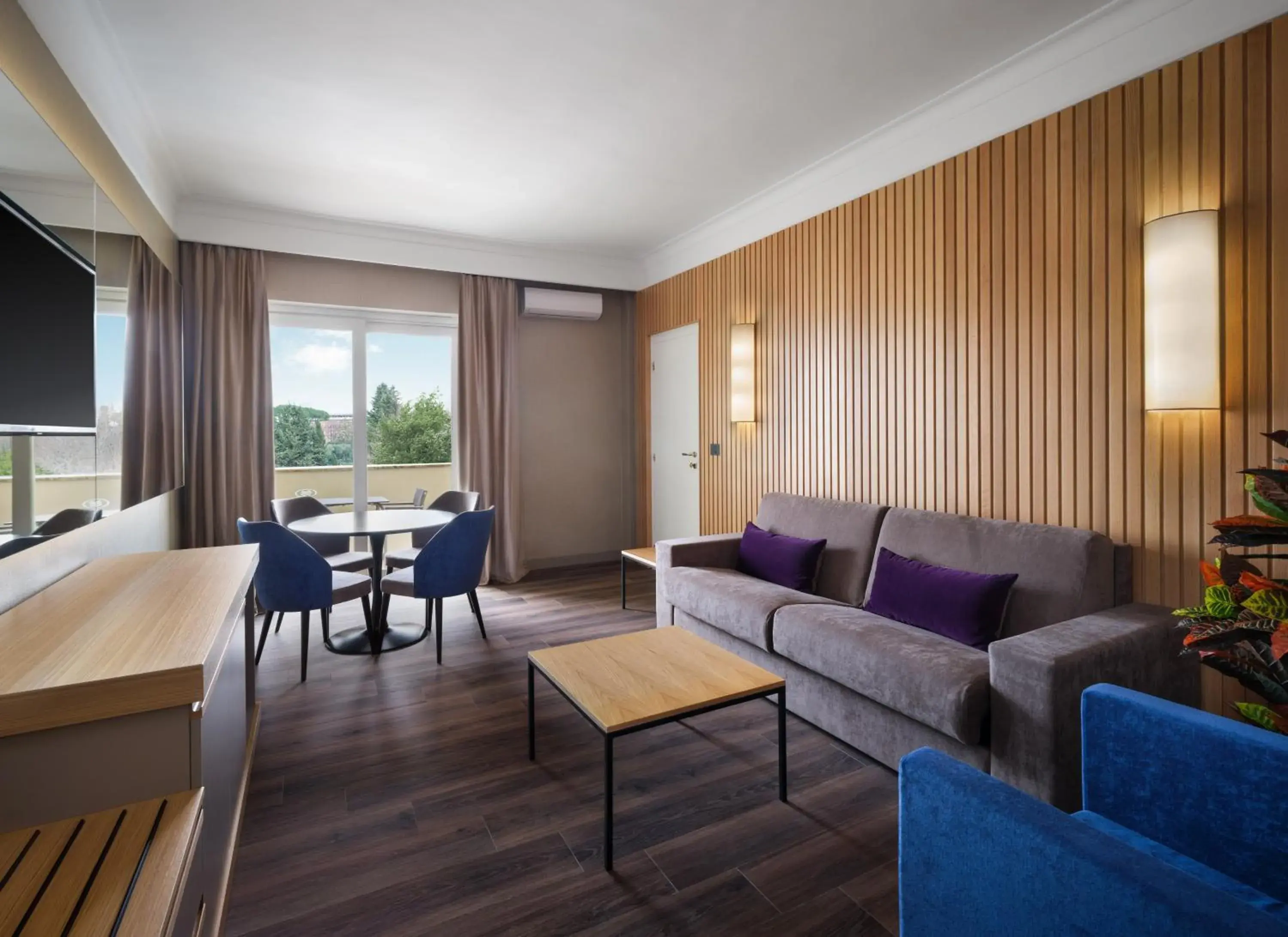 Premium Twin Room in Crowne Plaza Rome St. Peter's by IHG Premium Twin Room in Crowne Plaza Rome St. Peter's by IHG