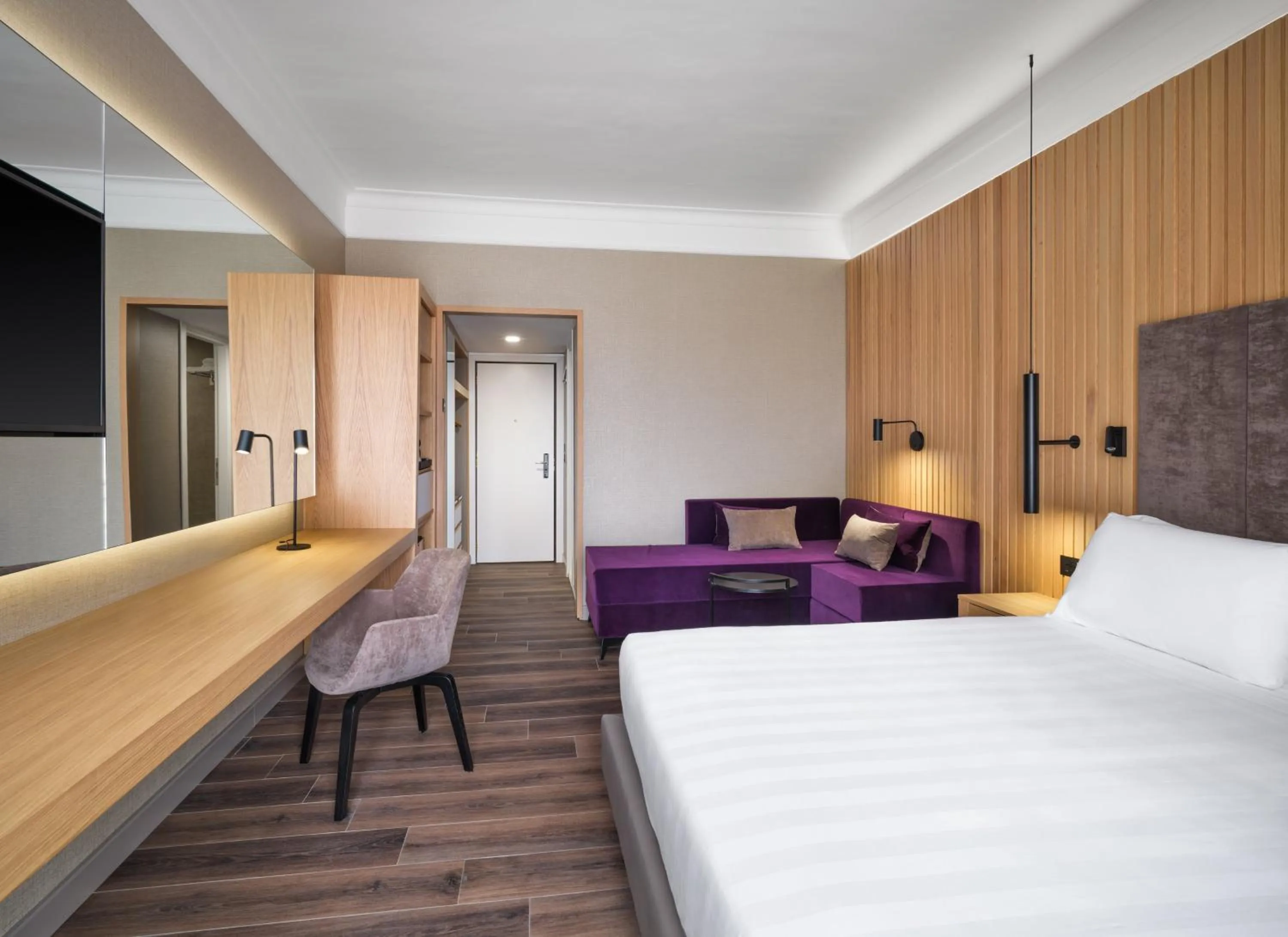 Photo of the whole room, Bed in Crowne Plaza Rome St. Peter's by IHG