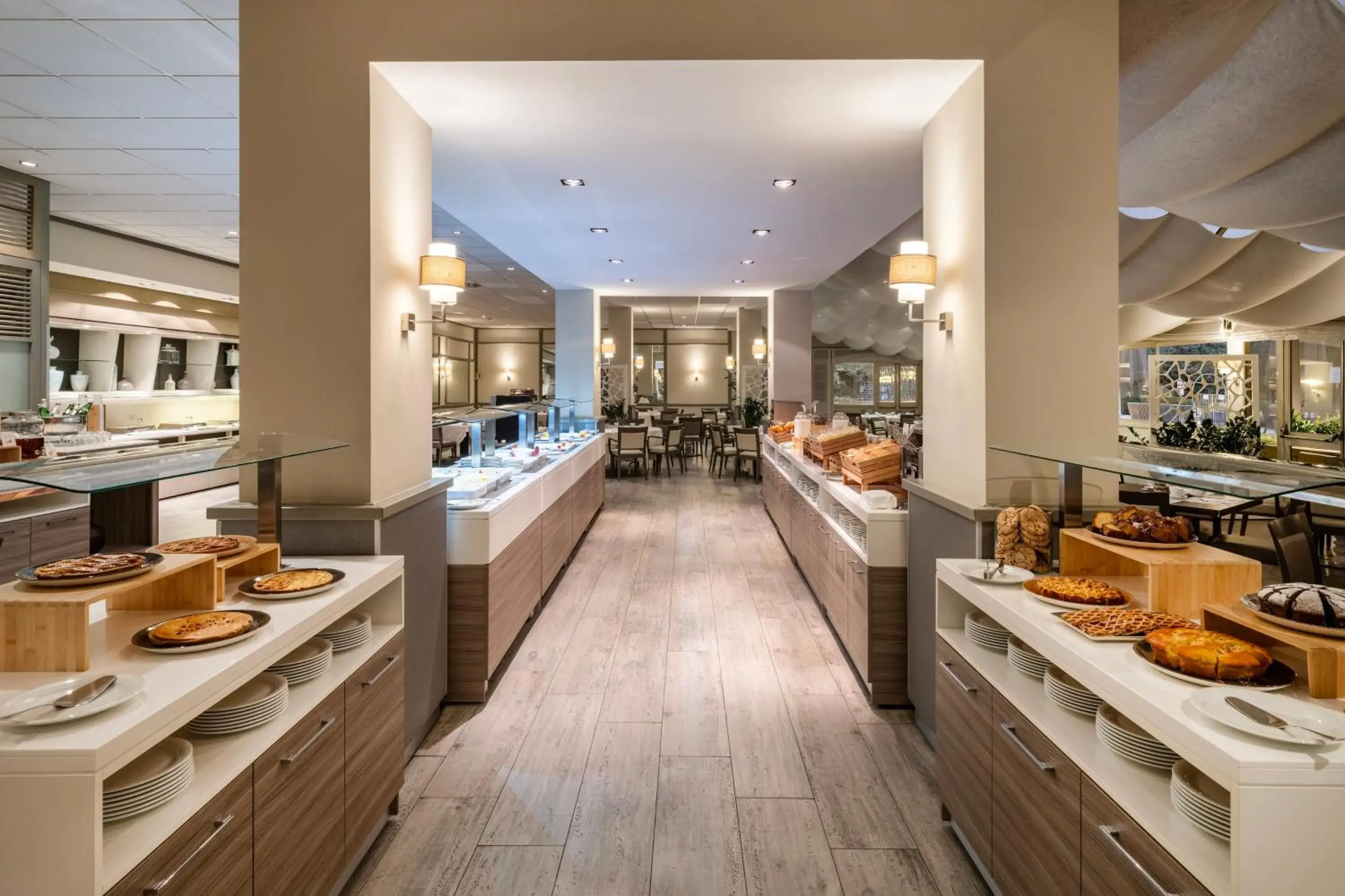 Restaurant/places to eat in Crowne Plaza Rome St. Peter's by IHG Restaurant/places to eat in Crowne Plaza Rome St. Peter's by IHG