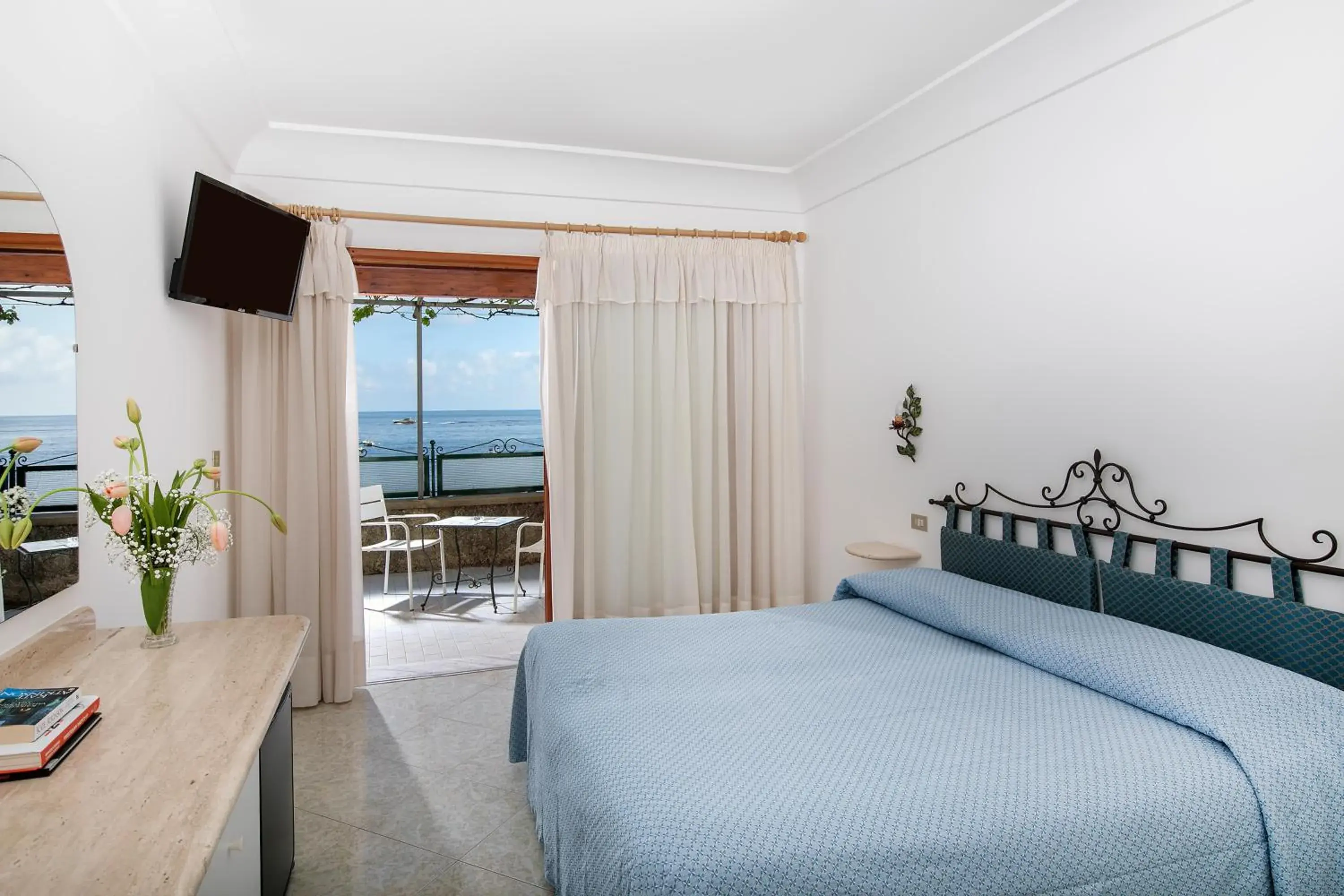 Bedroom, Bed in Hotel Pupetto Bedroom, Bed in Hotel Pupetto