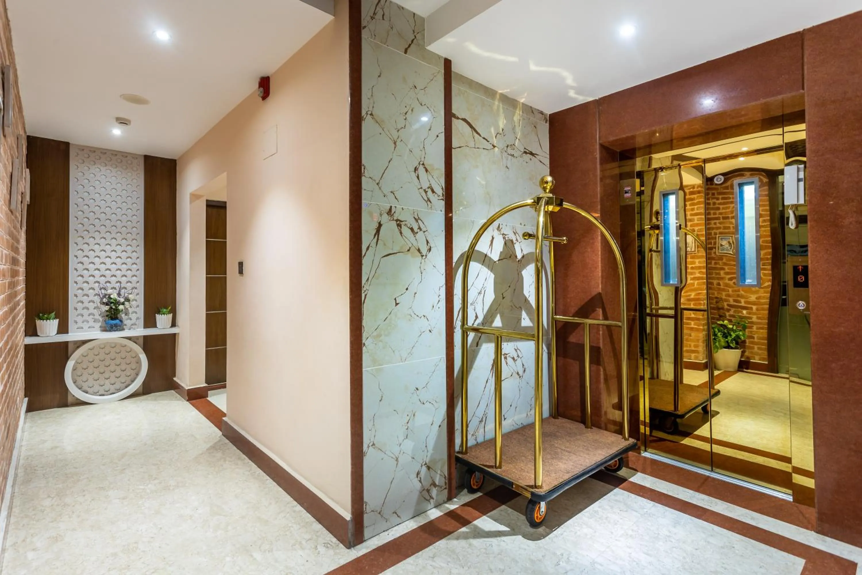 Lobby or reception in Dream International Hotel