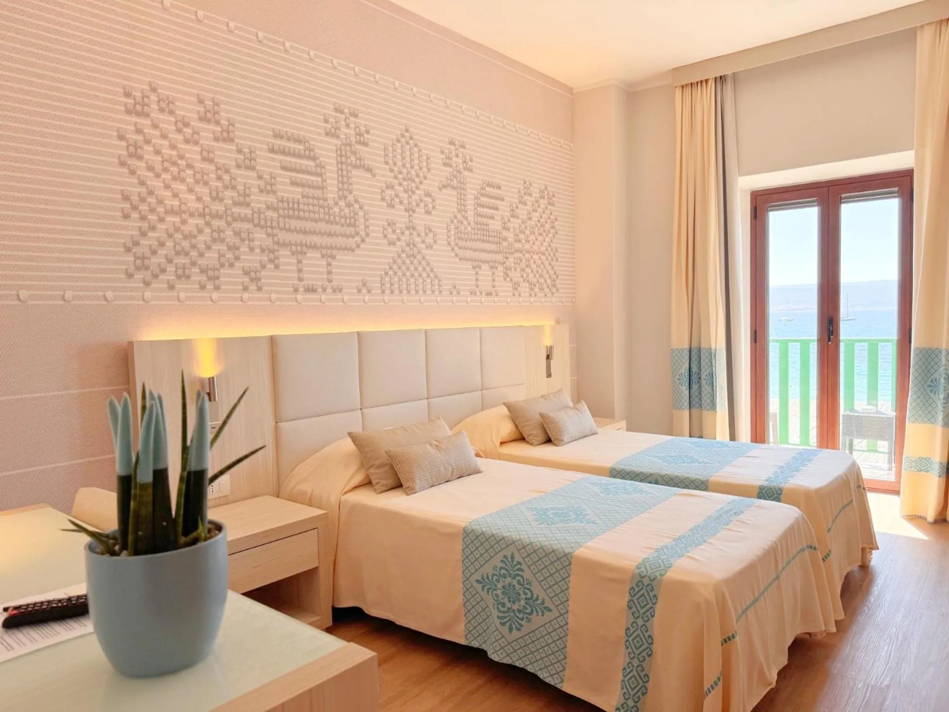 Bedroom, Bed in Hotel Dei Pini