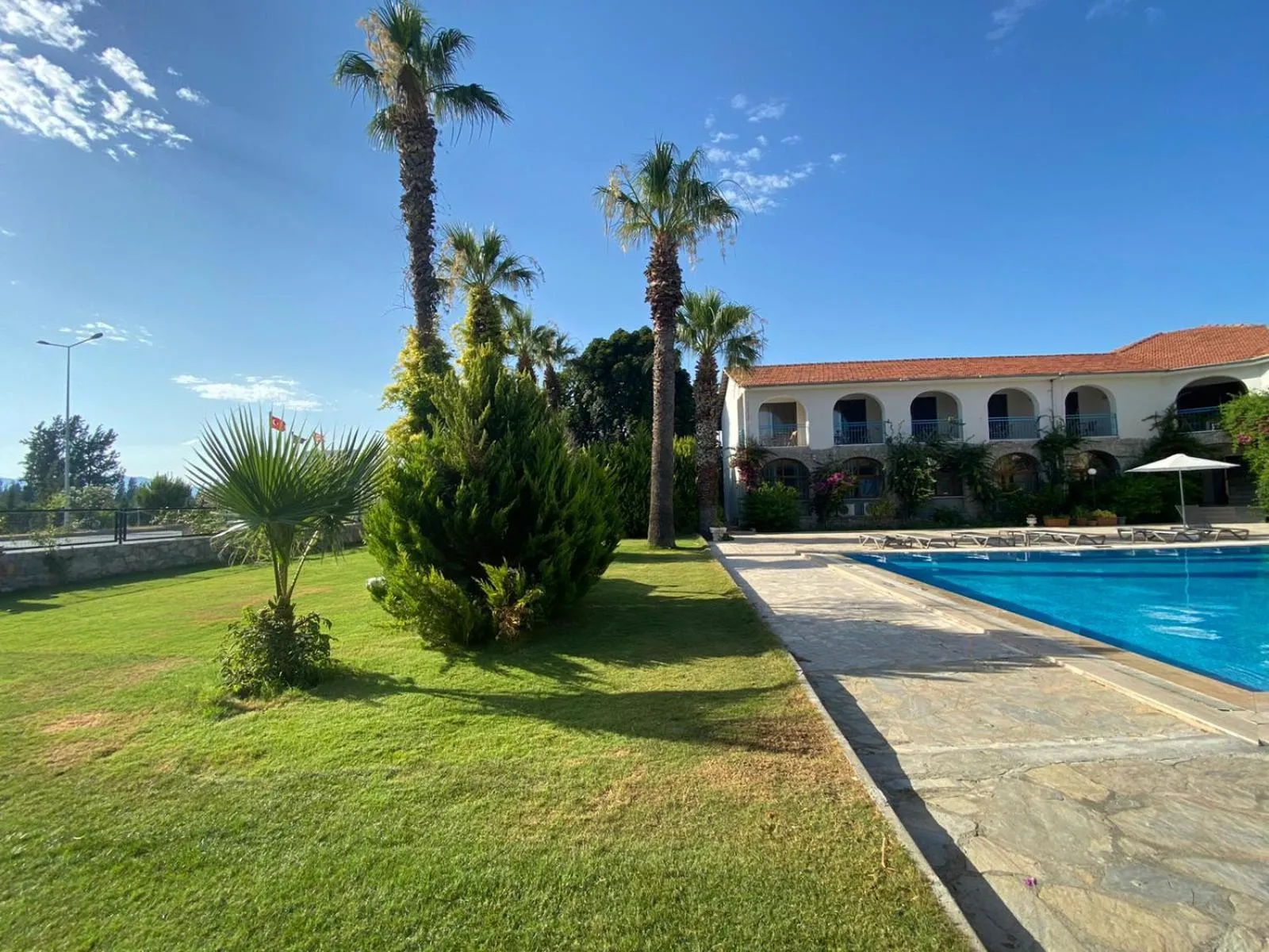 Swimming pool in BURÇ HOTEL