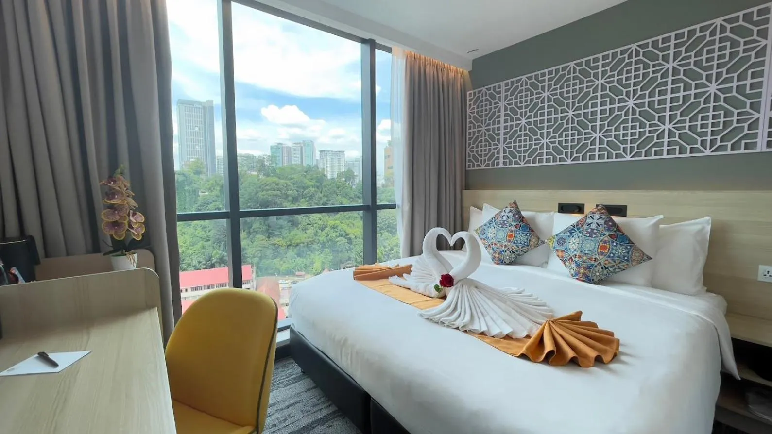 Bedroom, Bed in Santa Grand Signature Kuala Lumpur