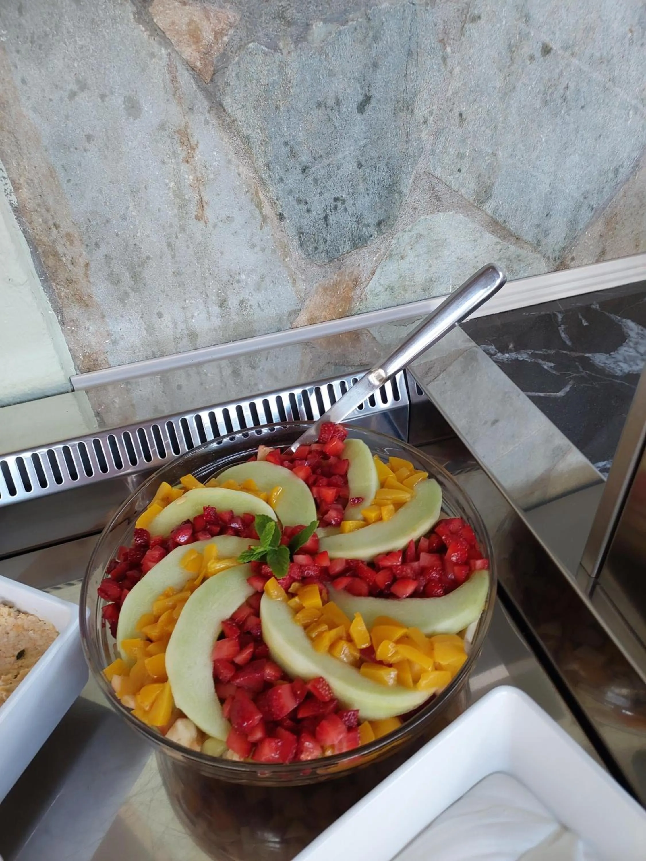 Restaurant/places to eat in Elea Terra Hotel