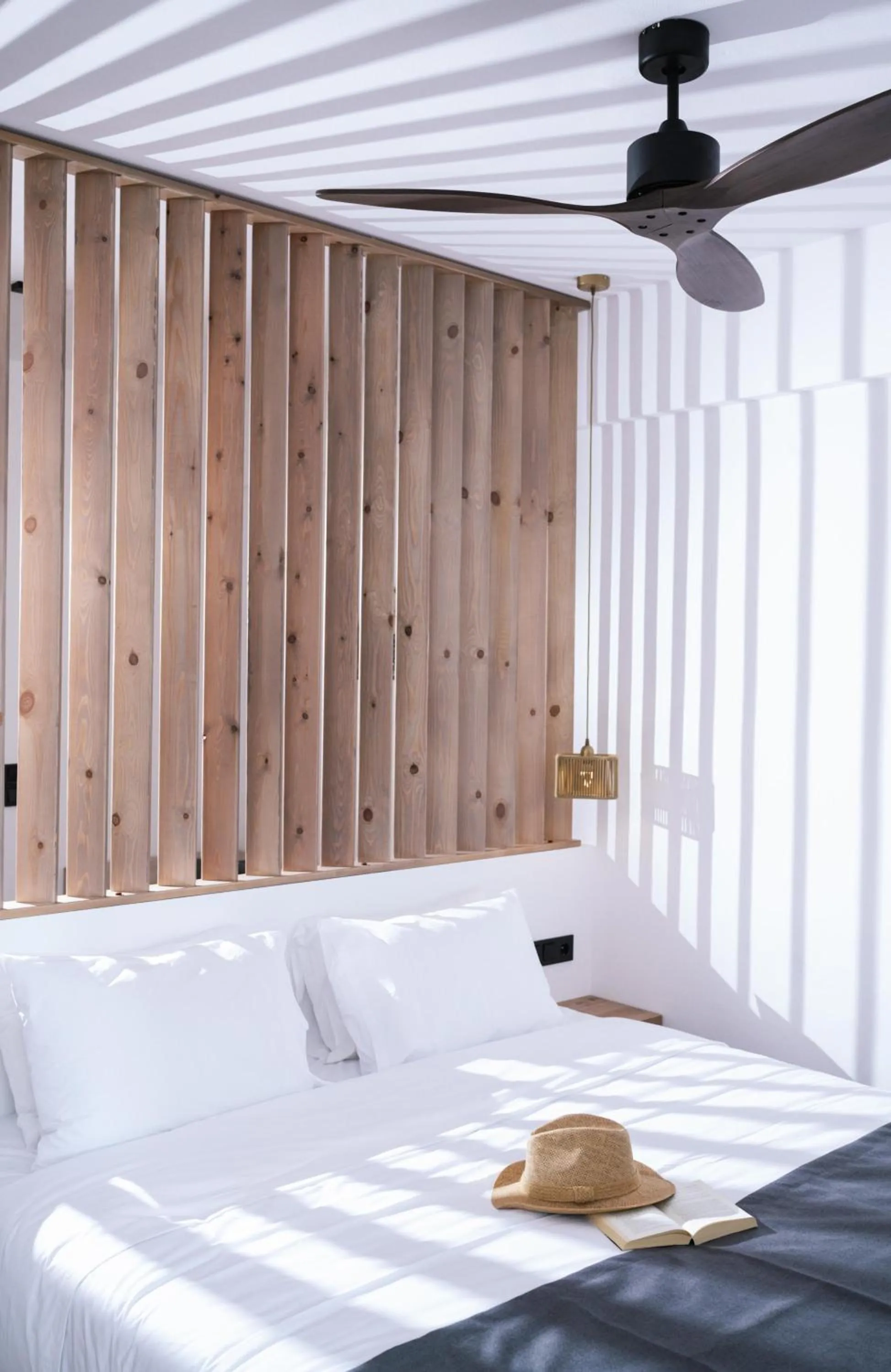 Bathroom, Bed in Elea Terra Hotel