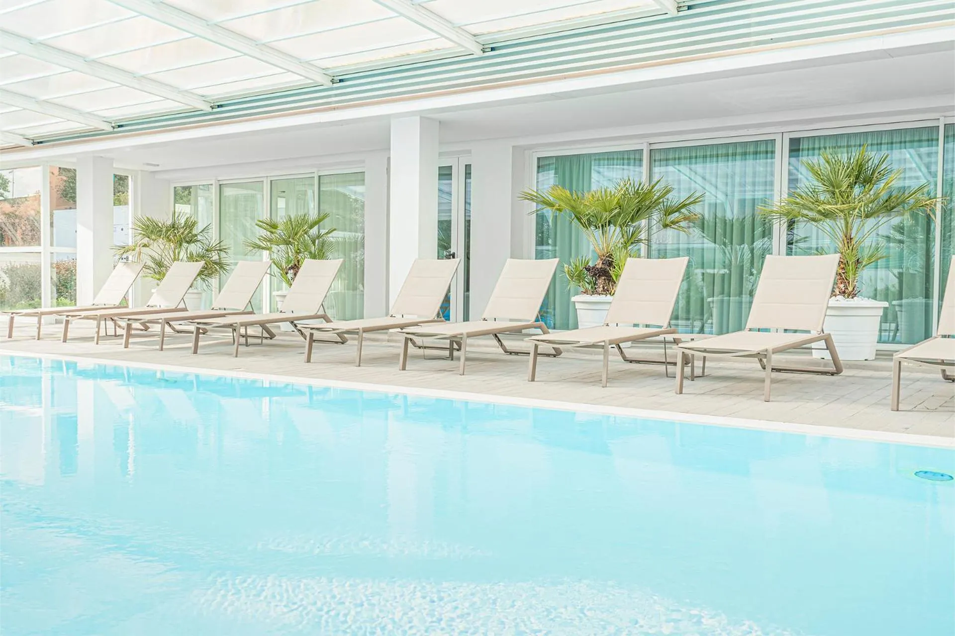Swimming pool in Felix Hotels - Hotel Felix Olbia