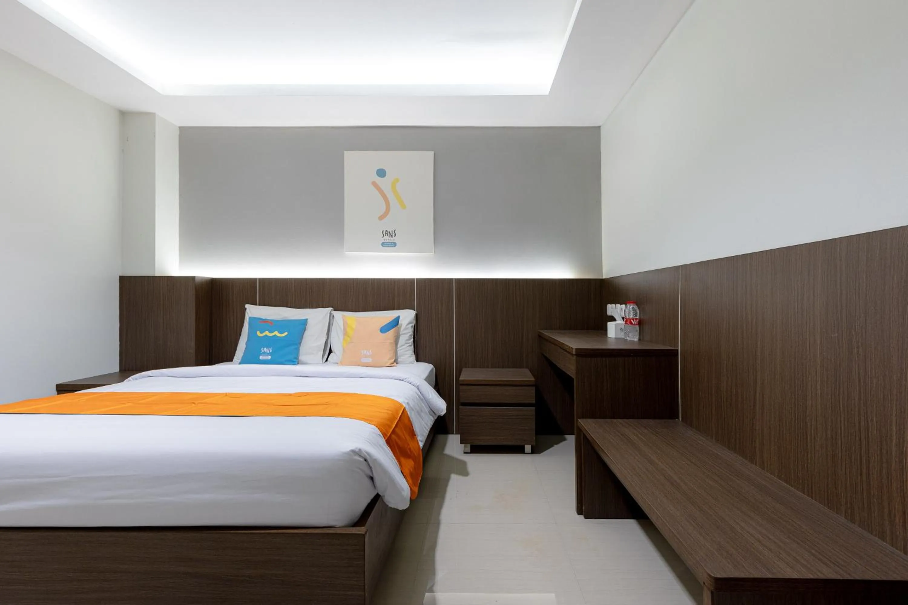Bedroom, Bed in Sans Hotel Rumah Kita Daan Mogot by RedDoorz