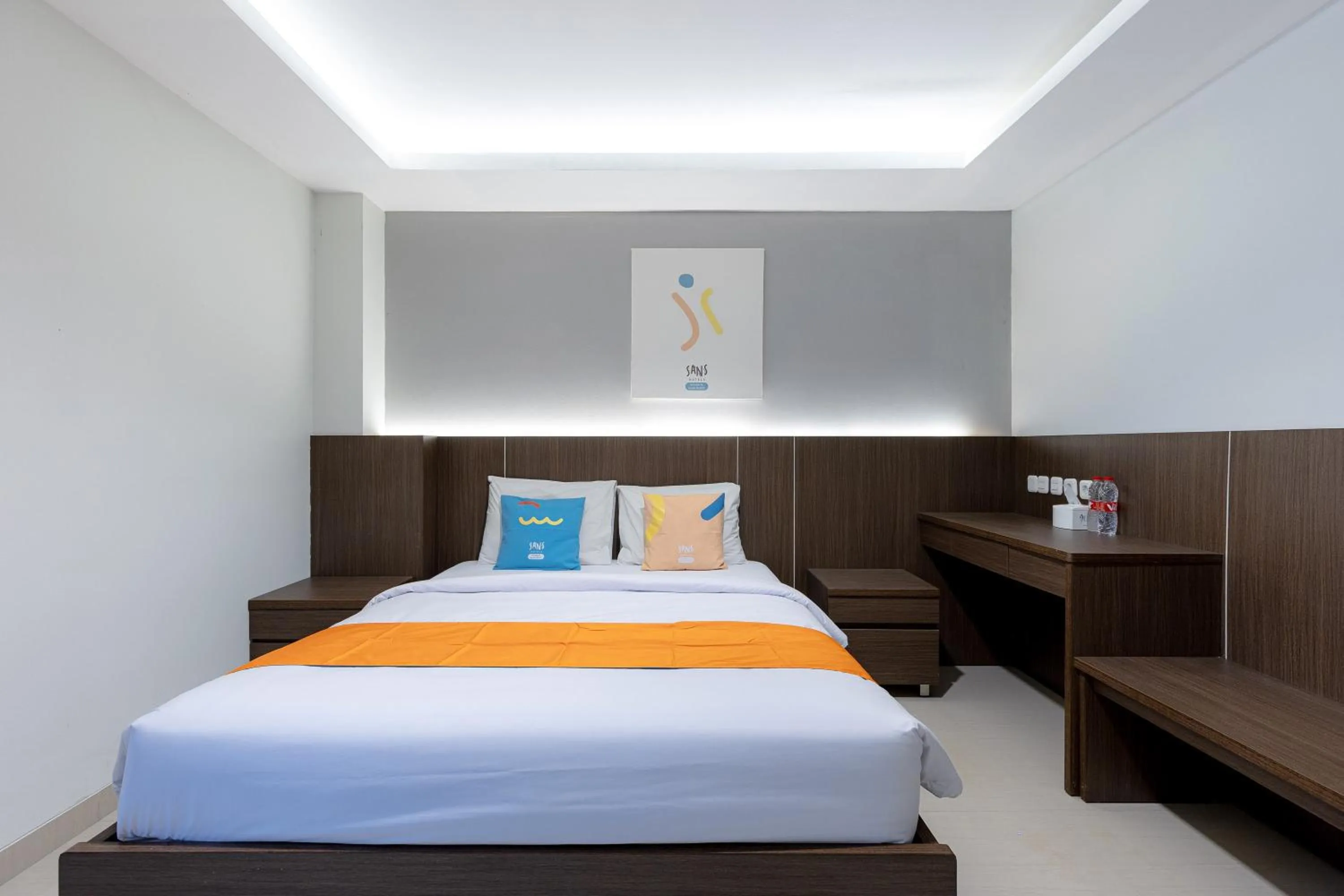 Bedroom, Bed in Sans Hotel Rumah Kita Daan Mogot by RedDoorz