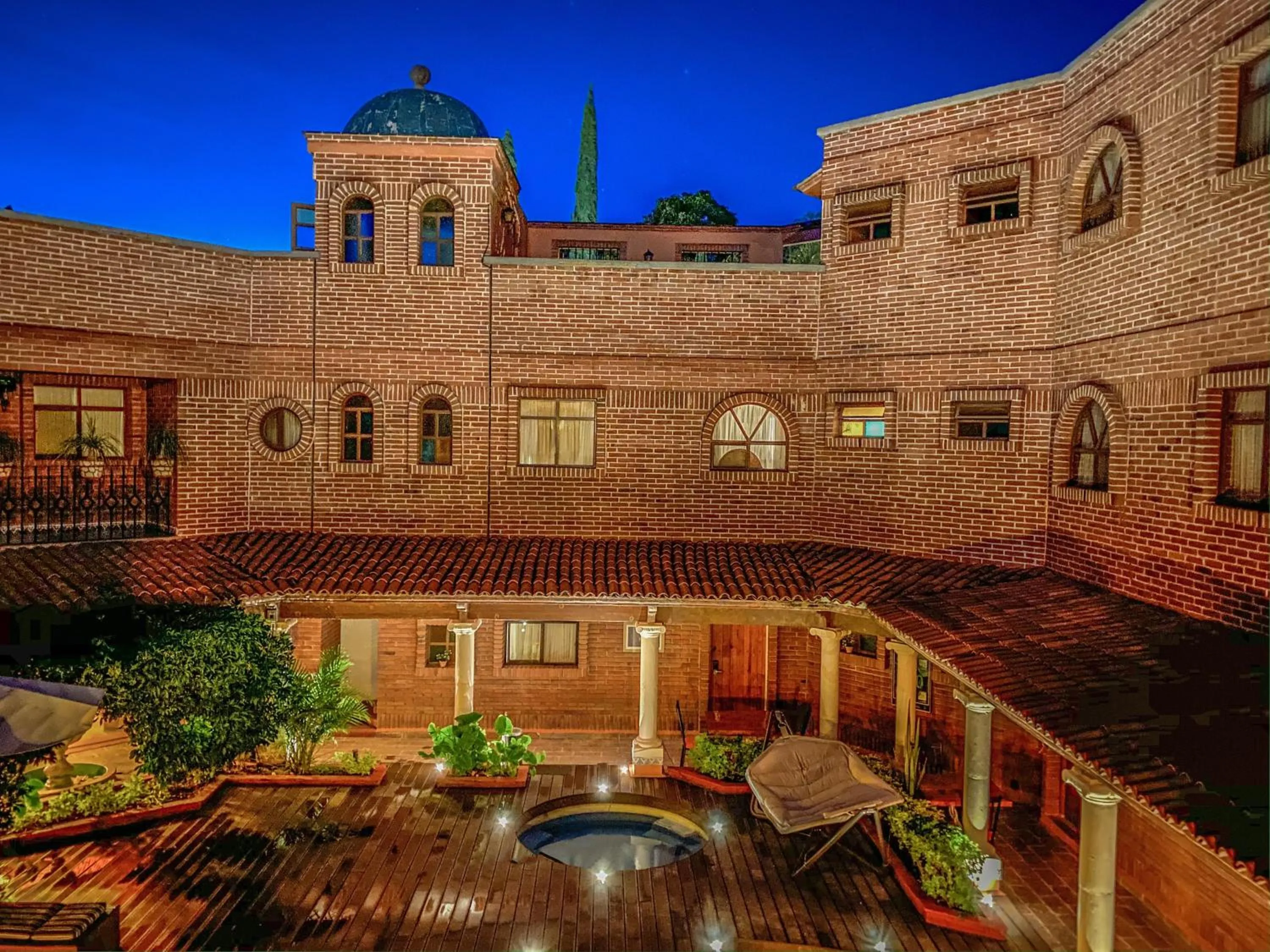 Suites Paraiso Tequis