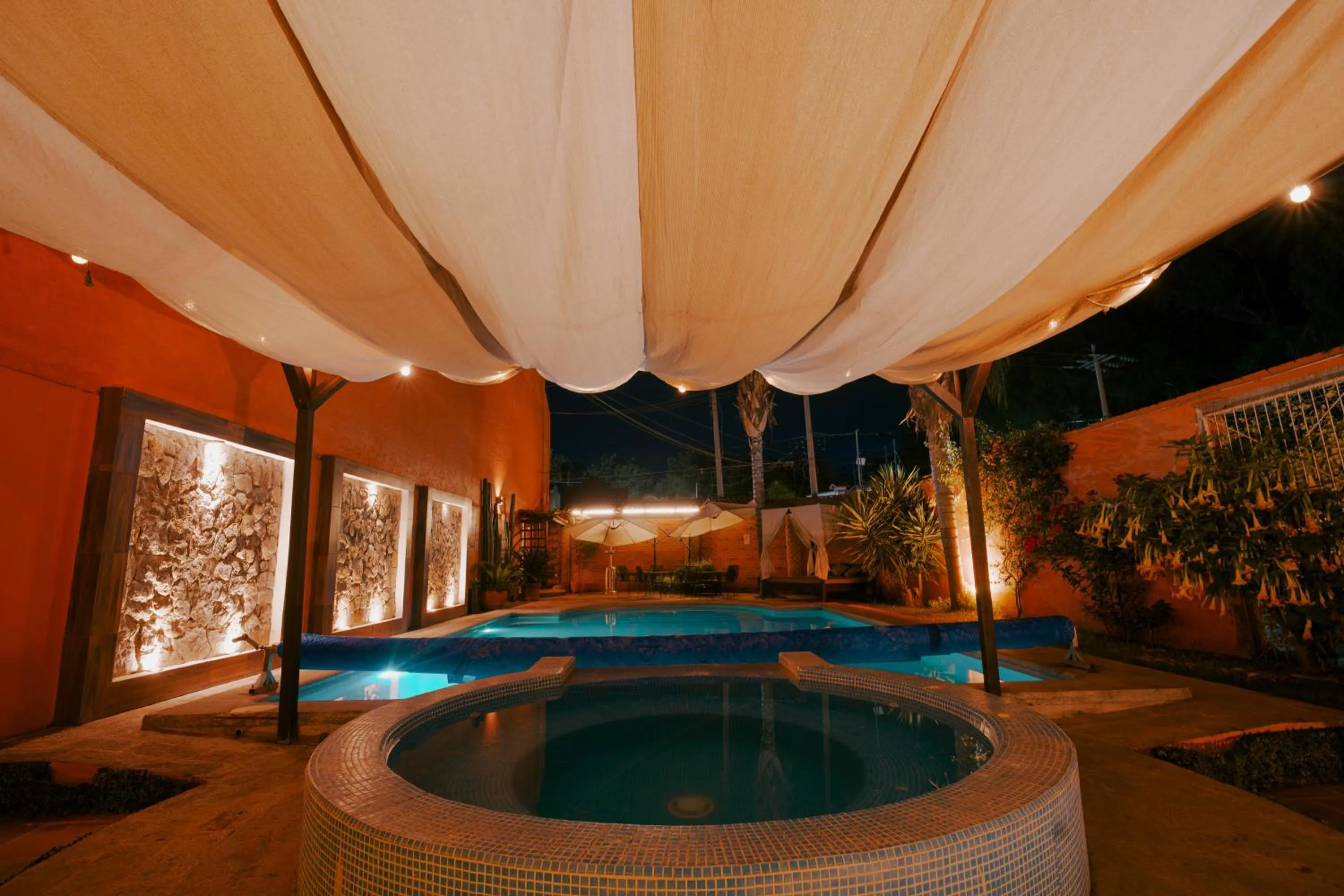 Suites Paraiso Tequis