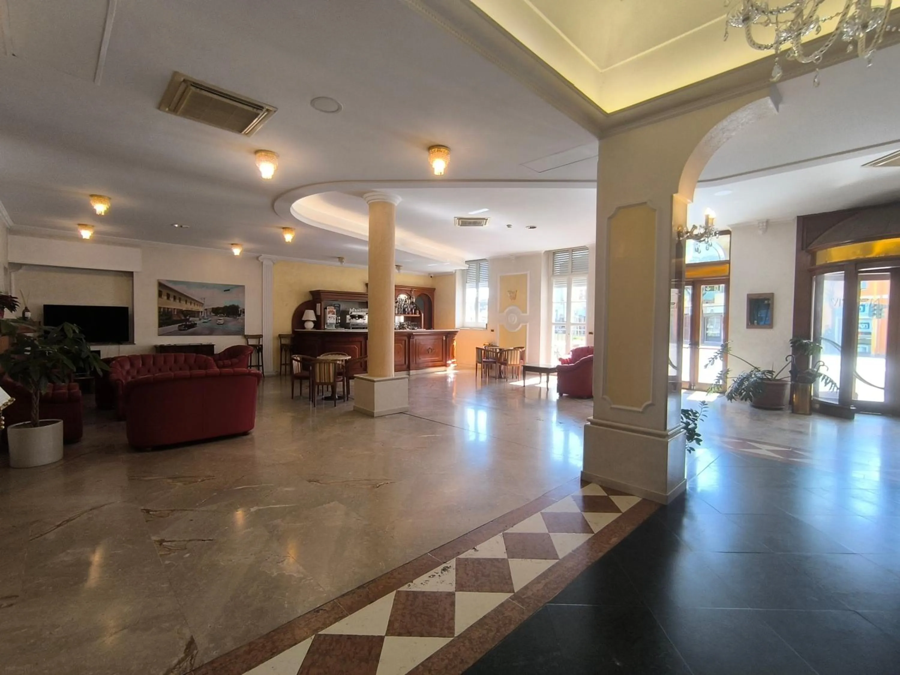 Lobby or reception in Mariano IV Palace Hotel