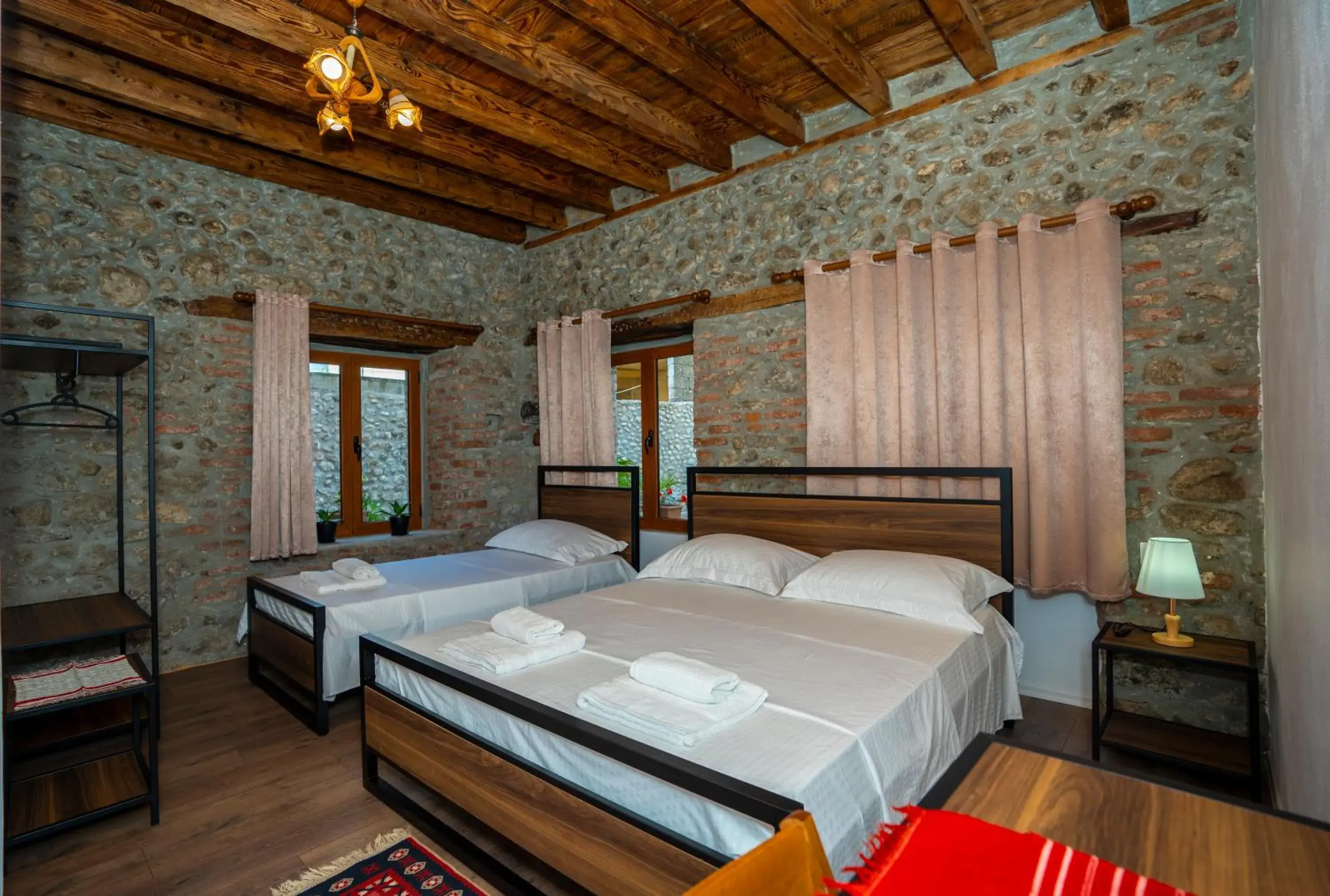 Comfort Triple Room with Shower in InTown Guesthouse Shkoder Comfort Triple Room with Shower in InTown Guesthouse Shkoder
