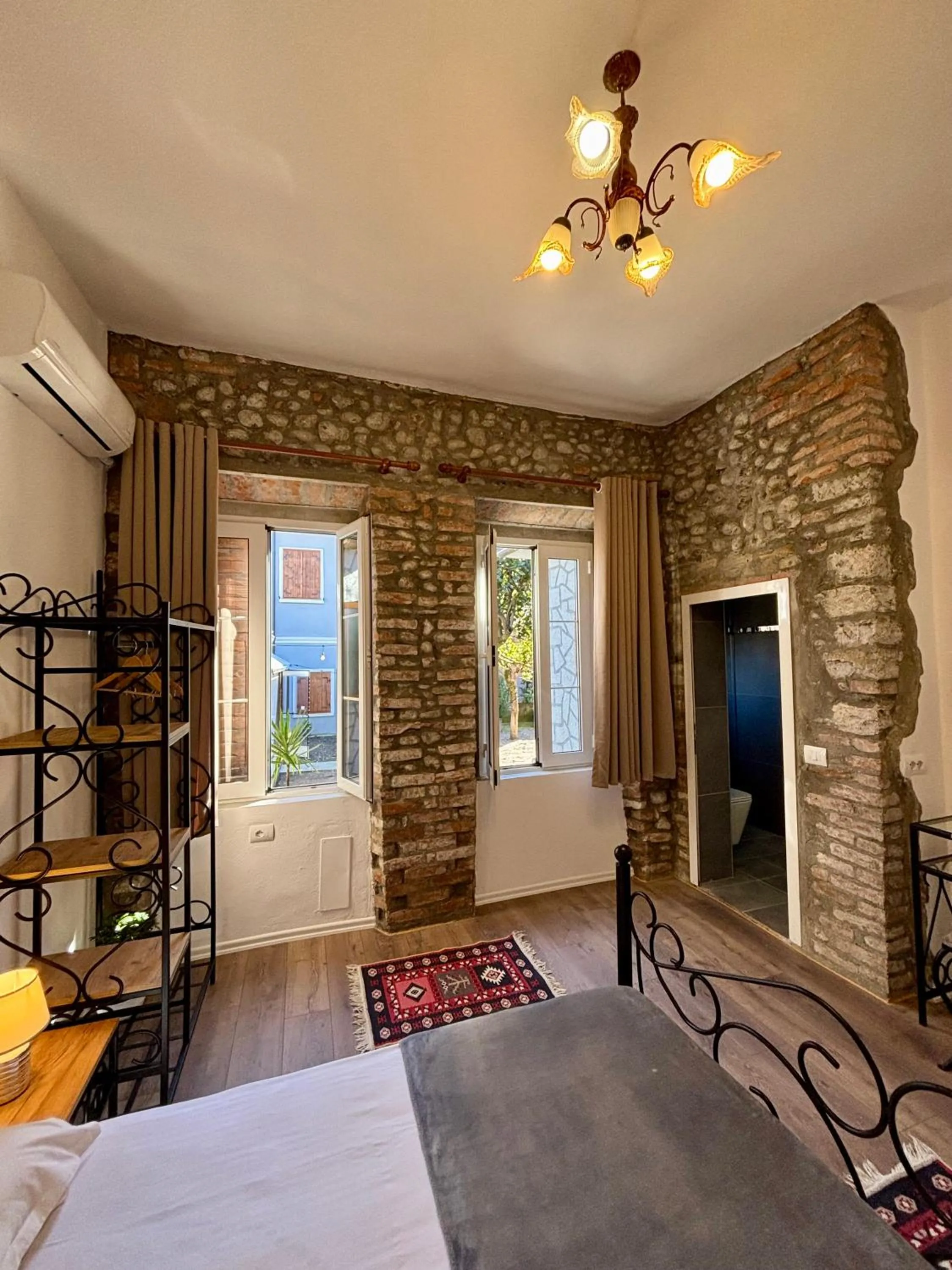 InTown Guesthouse Shkoder