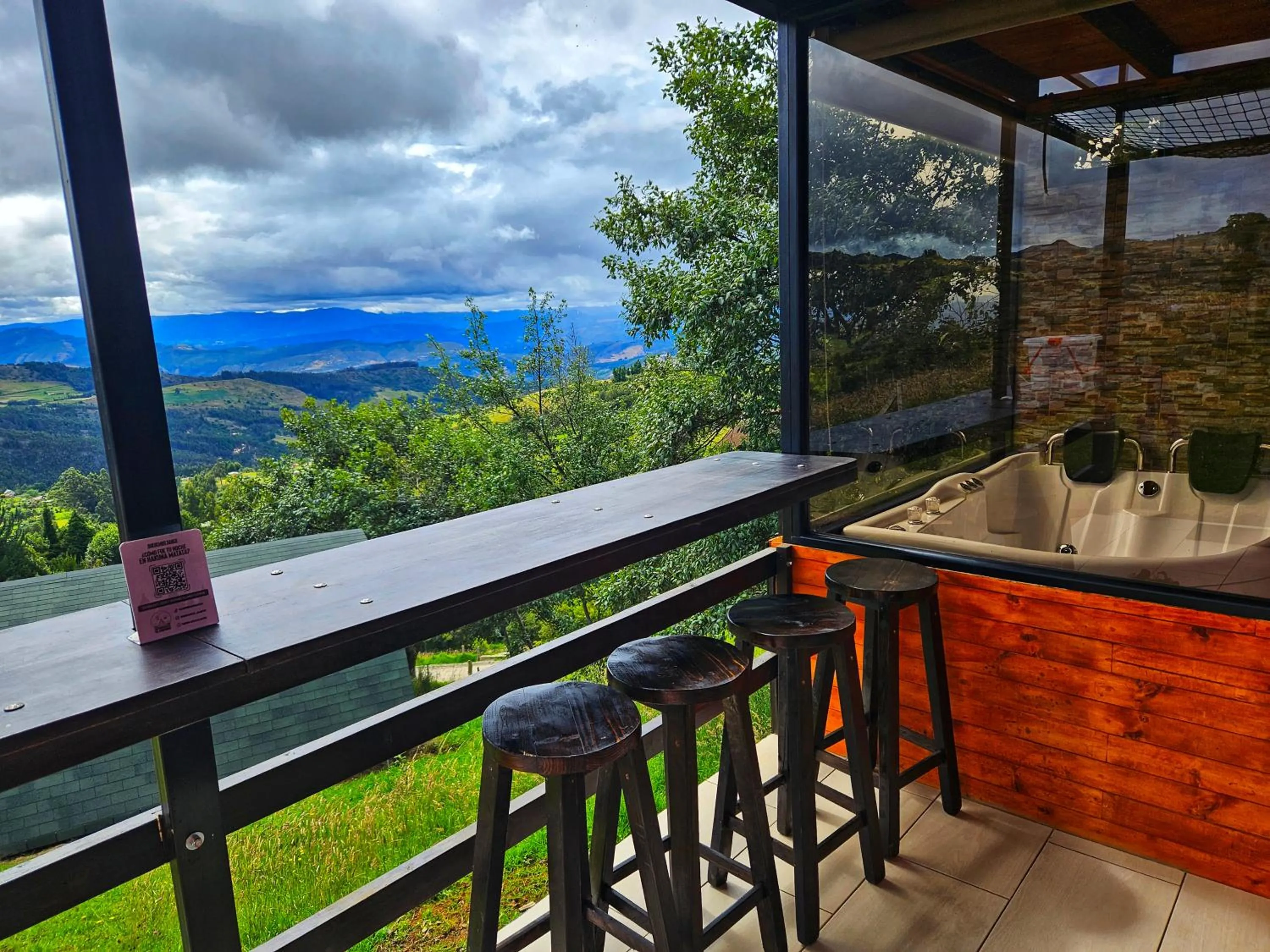Dining area in Glamping Hakuna Matata