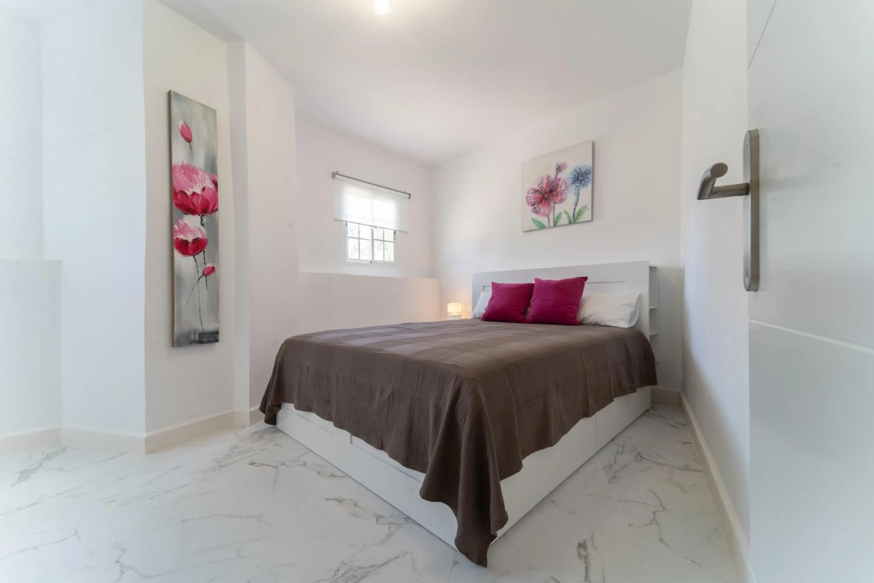 Bedroom, Bed in CASADELMAR Marbella 23 APARTAMENTOS VACACIONALES
